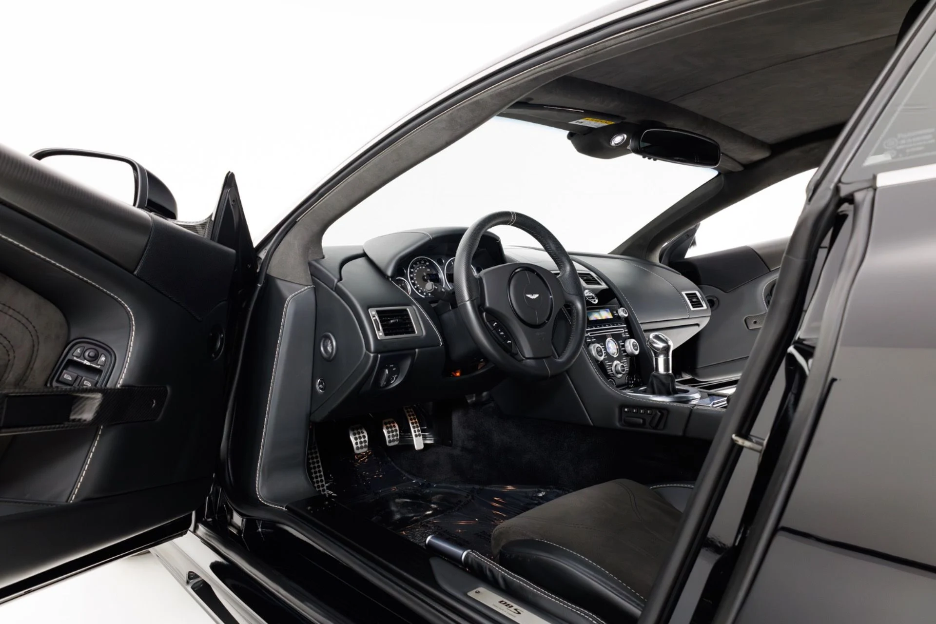 mph003_123347279_Used_2009_Aston_Martin_DBS_1776813491_53be30ecbd