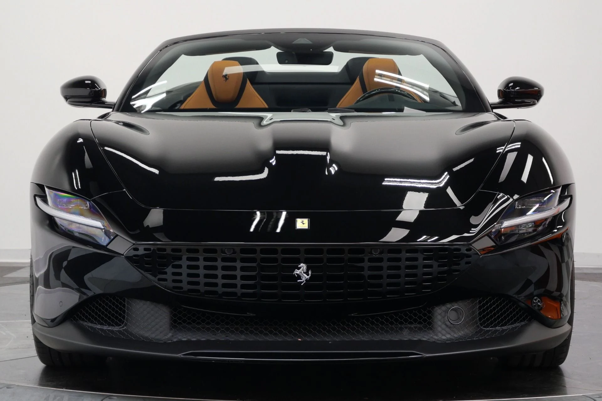 mph003_1233838559_Used_2025_Ferrari_Roma_Spider_Carbon_Fiber_Interior_Trim_Low_Miles_1784064795_e2d933e25e