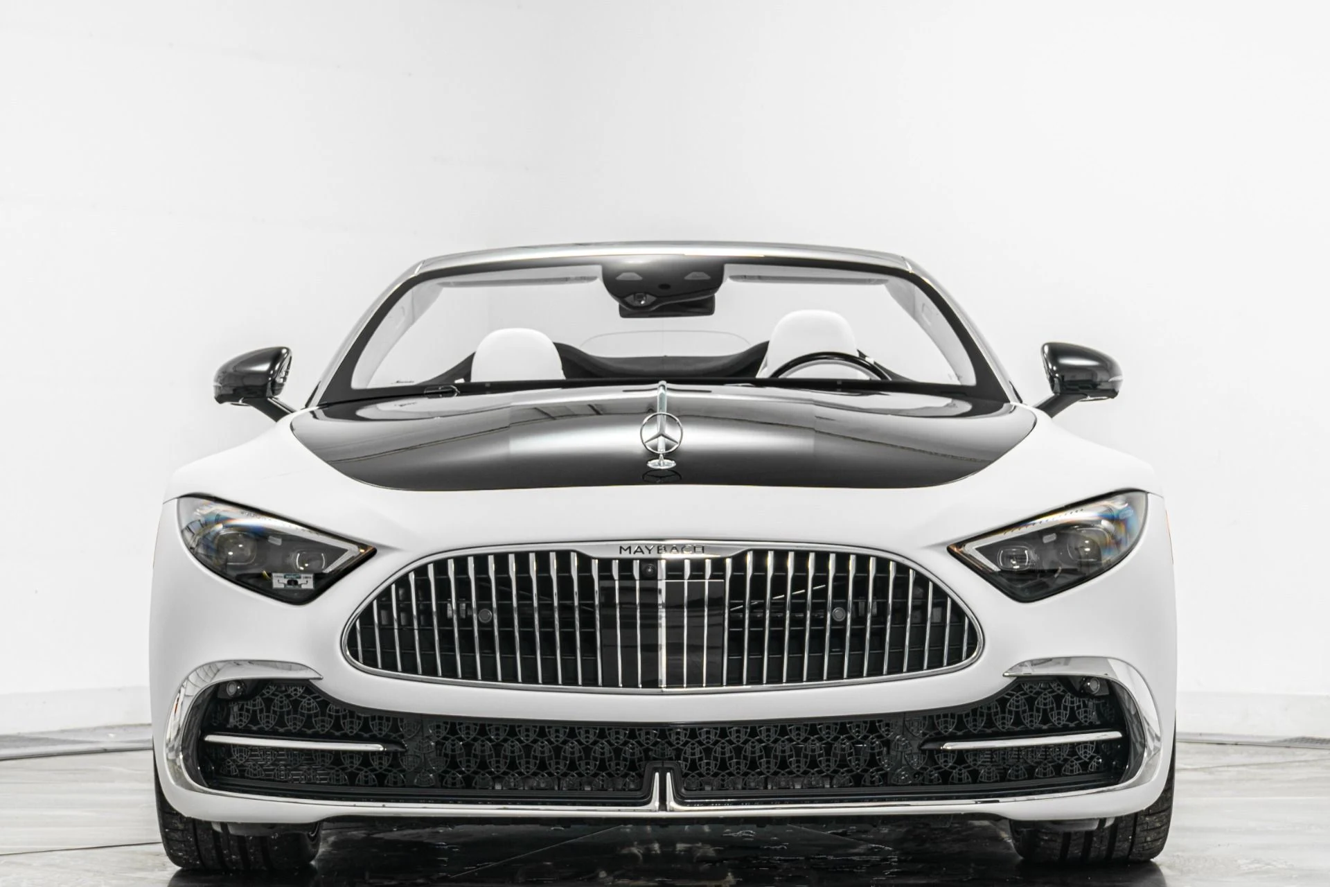 mph003_1240023025_Used_2026_Mercedes_Benz_Maybach_SL_680_Factory_Matte_Paint_Extremely_Low_Miles_1771434800_fe3ccf355e
