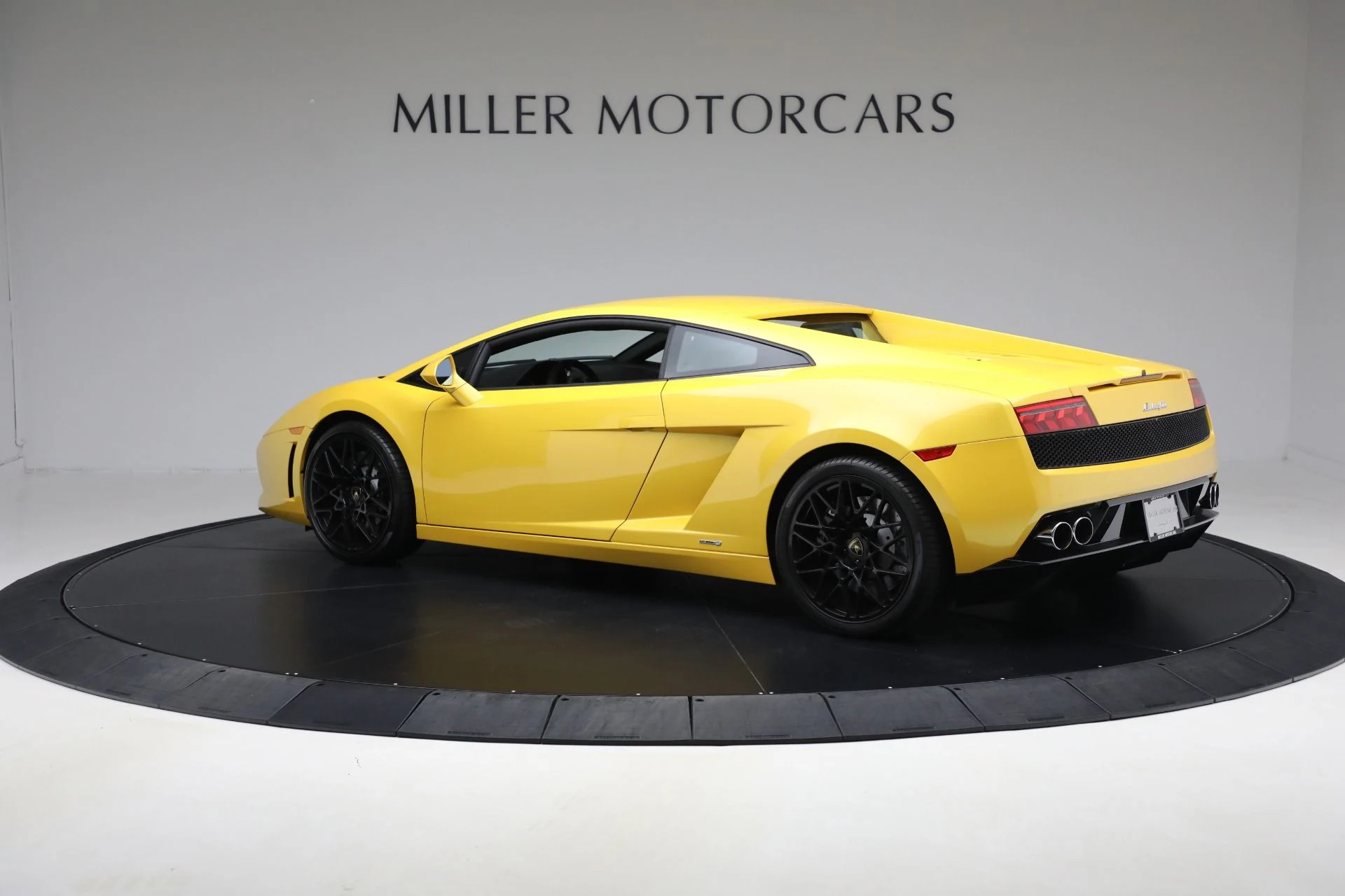 mph003_1240687070_Used_2011_Lamborghini_Gallardo_LP_550_2_2d2846cfd4