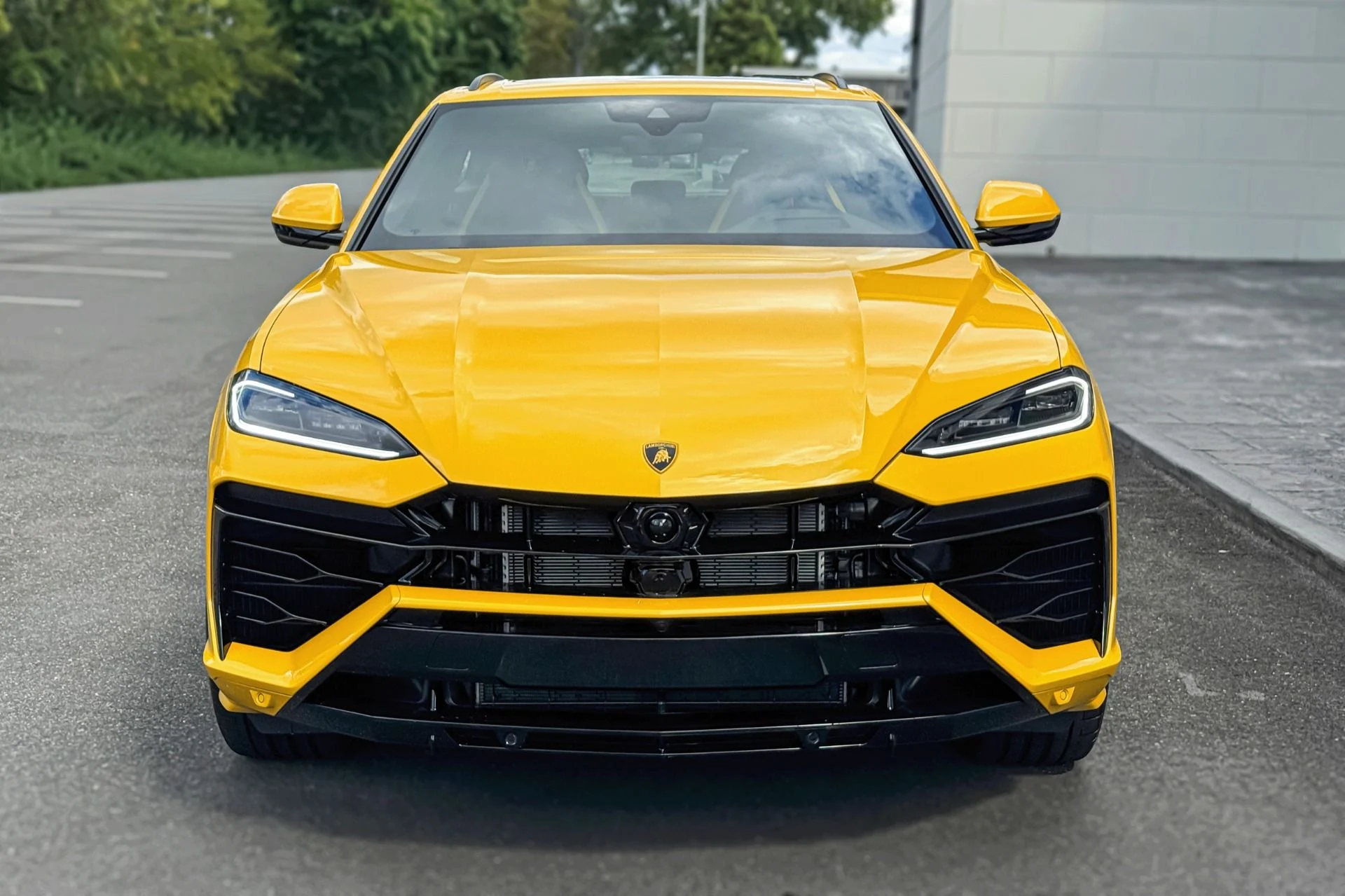 mph003_1246992544_Used_2025_Lamborghini_Urus_SE_1756898793_a1c650b9f1