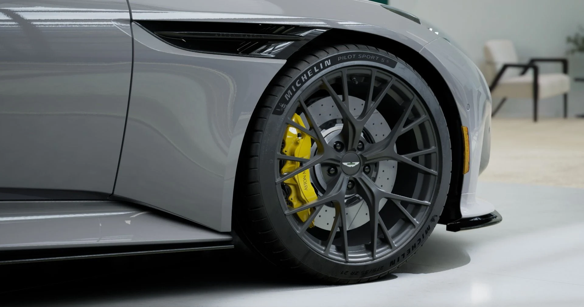 mph003_1250183590_New_2026_Aston_Martin_DB_12_Volante_1763490676_9c08e43aef