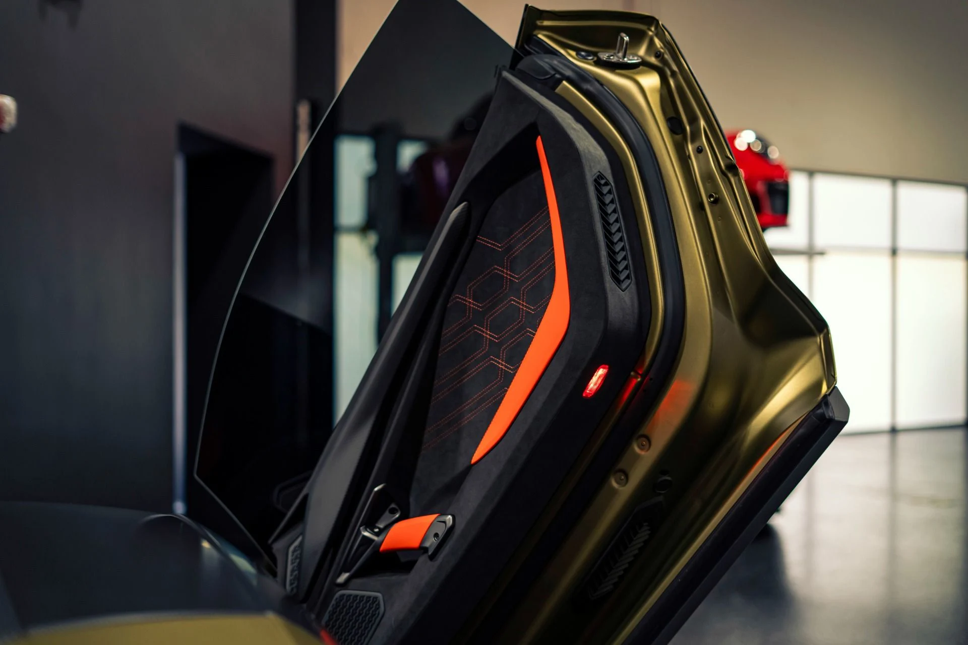 mph003_1252158015_Used_2025_Lamborghini_Revuelto_836_MSRP_Full_Body_PPF_Carbon_Roof_1780087440_bfde39621b
