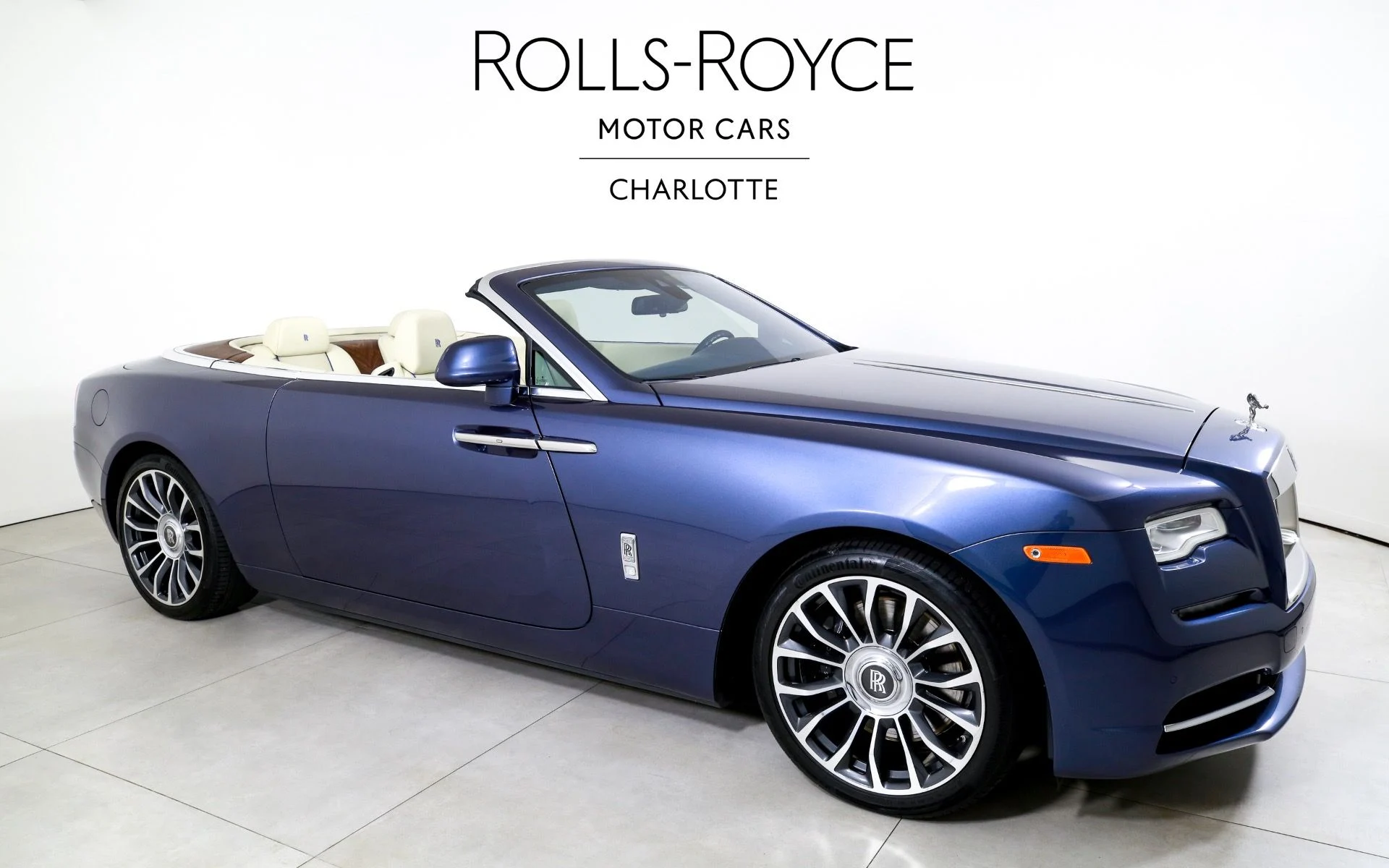 mph003_1256994916_Used_2017_Rolls_Royce_Dawn_1754332752_258eacd349