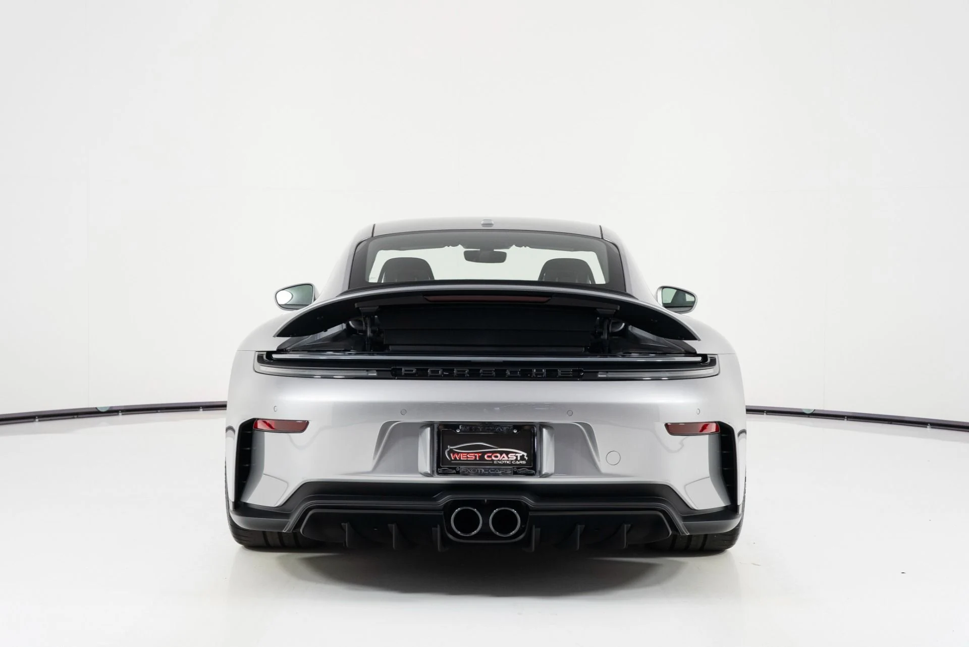 mph003_1268116599_Used_2025_Porsche_911_GT_3_Touring_1758929781_95f08e1c4b