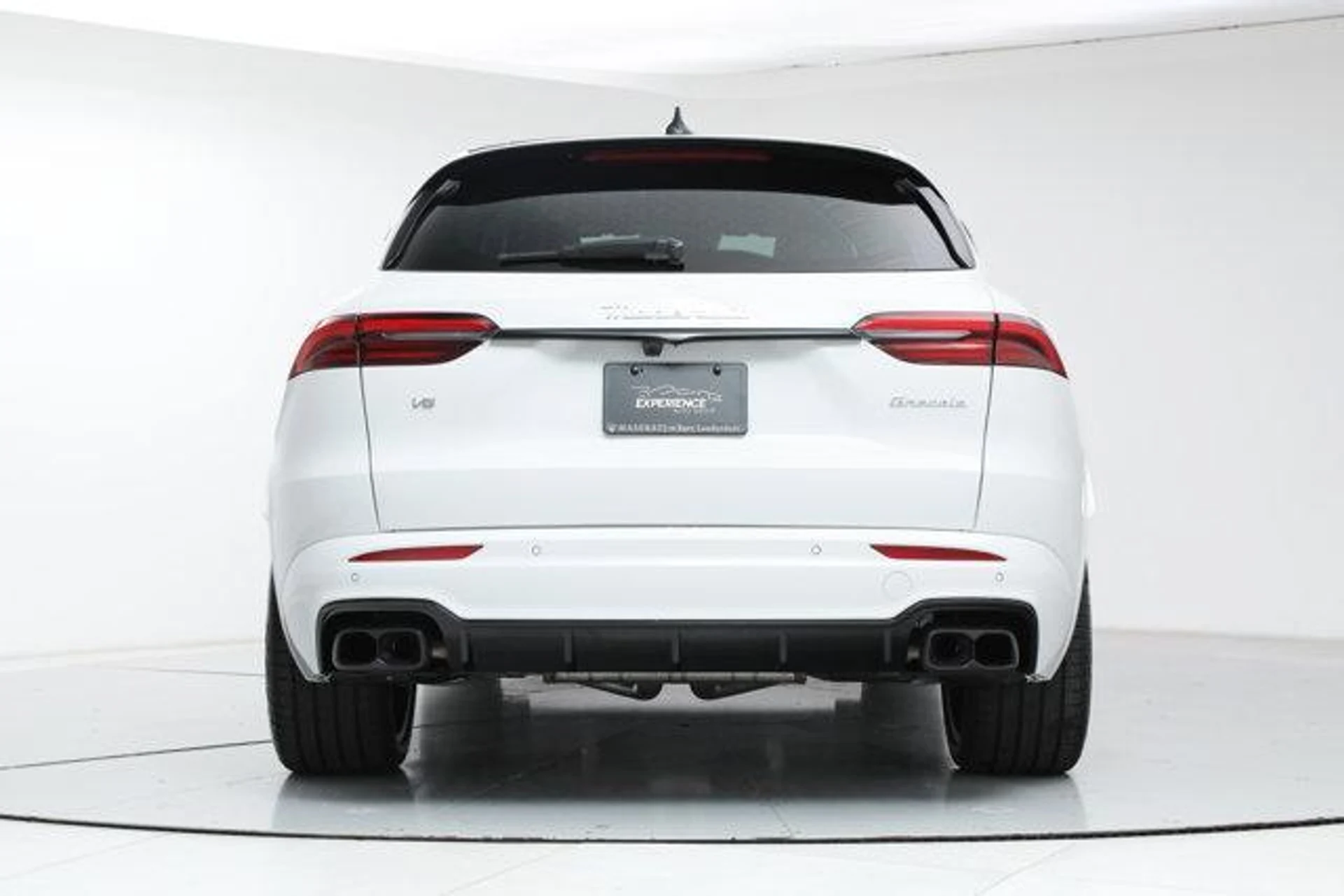 mph003_1268777687_Ni_Vf_RS_6p35_Uae_Aq_W9s_Fv_R90_Uc5s_bef0a0d78a