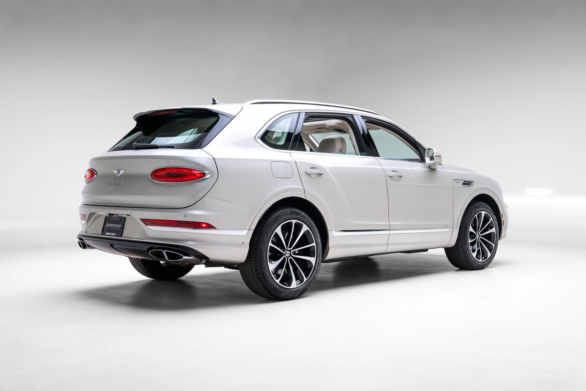 mph003_1281087975_Used_2021_Bentley_Bentayga_V8_1774990523_f0e9475f46