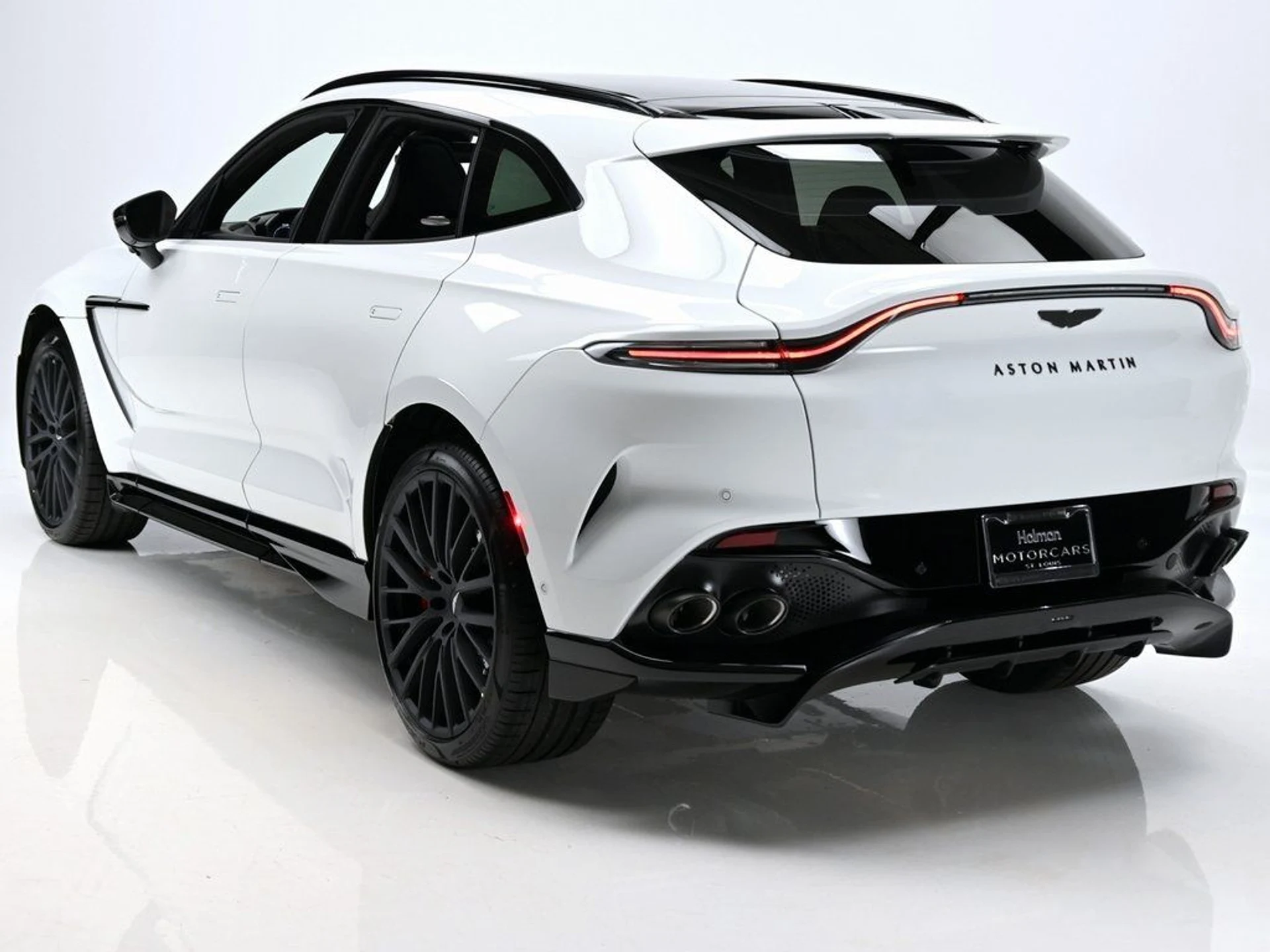 mph003_128662812_af318eb8cd7b472ec6fe9de8cbf9e3e4_720aeda972