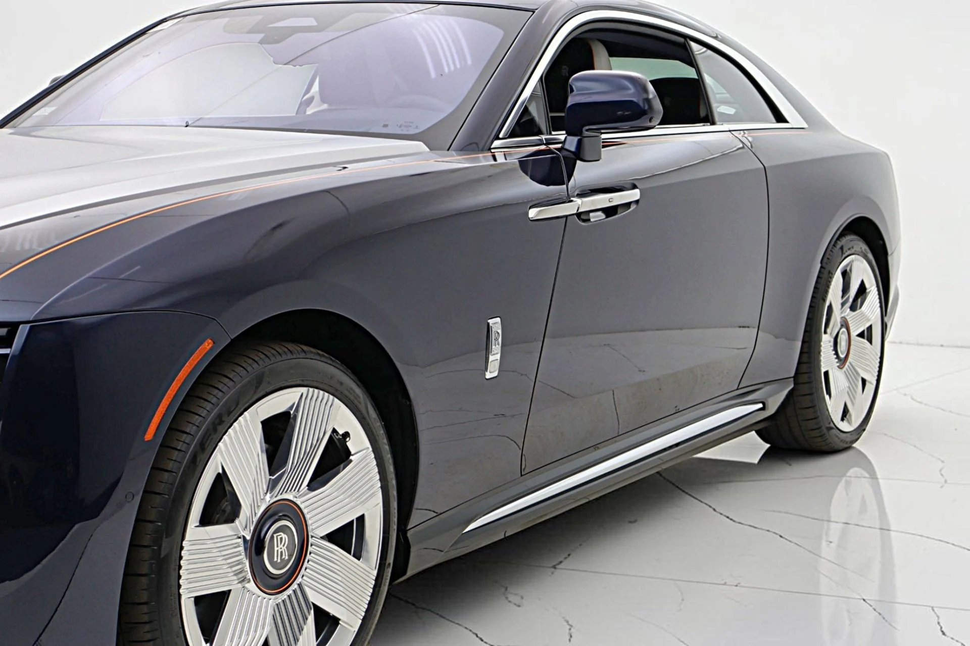 mph003_1300120532_Used_2024_Rolls_Royce_Spectre_96218b29bc