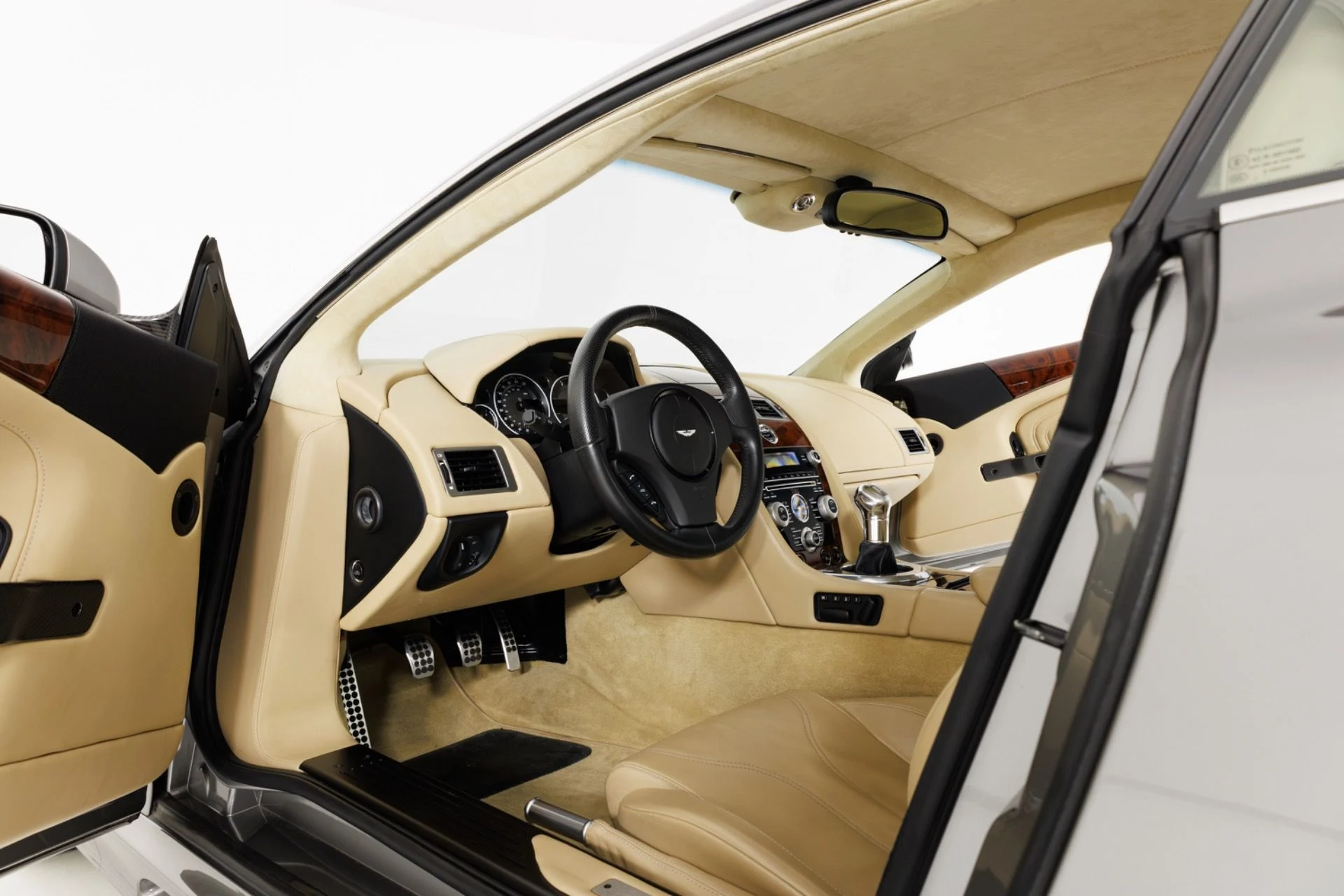 mph003_1301552829_Used_2009_Aston_Martin_DBS_V12_Manual_1783720349_cdaed22da7