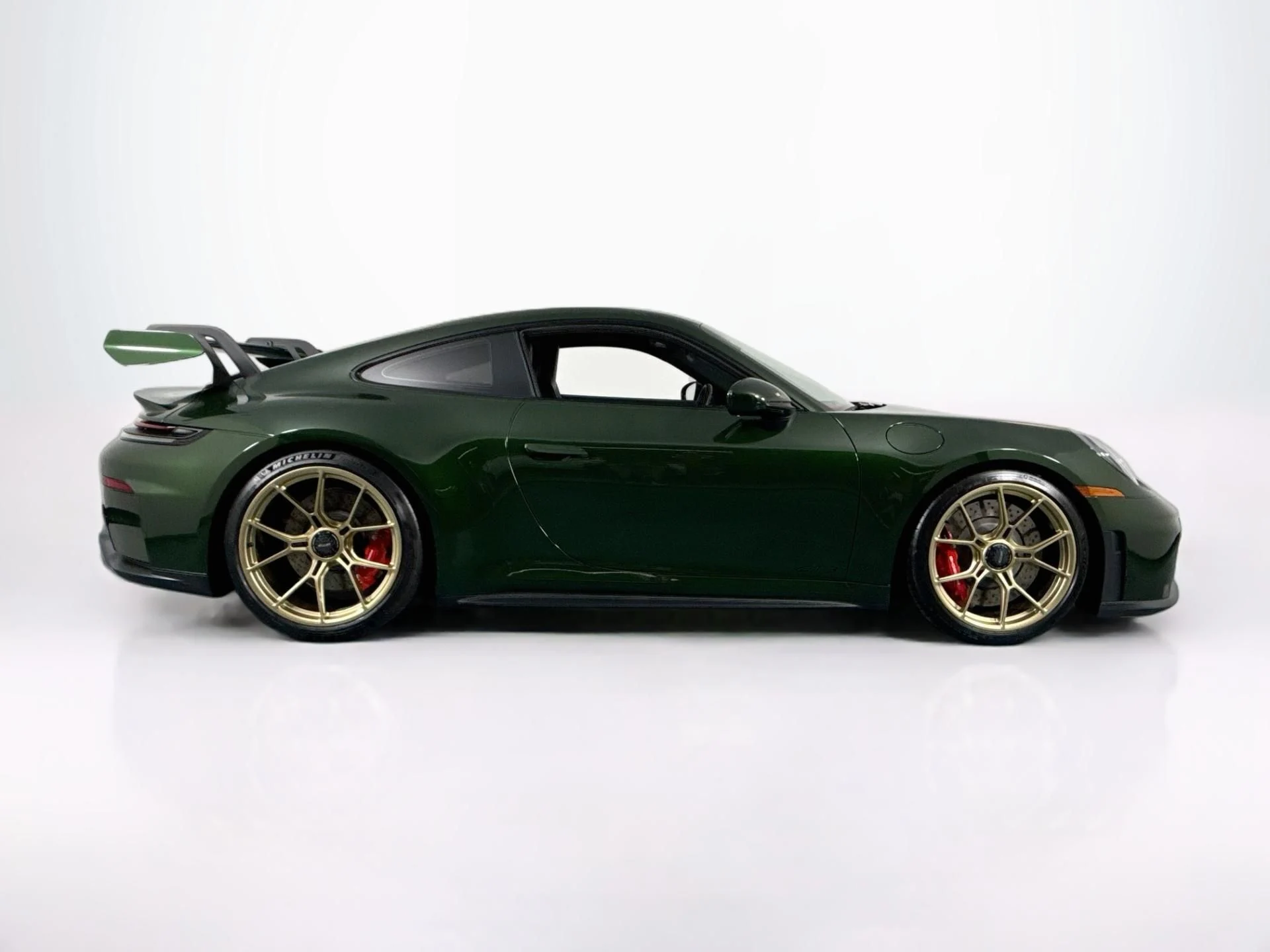 mph003_1302524254_Used_2026_Porsche_911_GT_3_1786473028_5526f595c7
