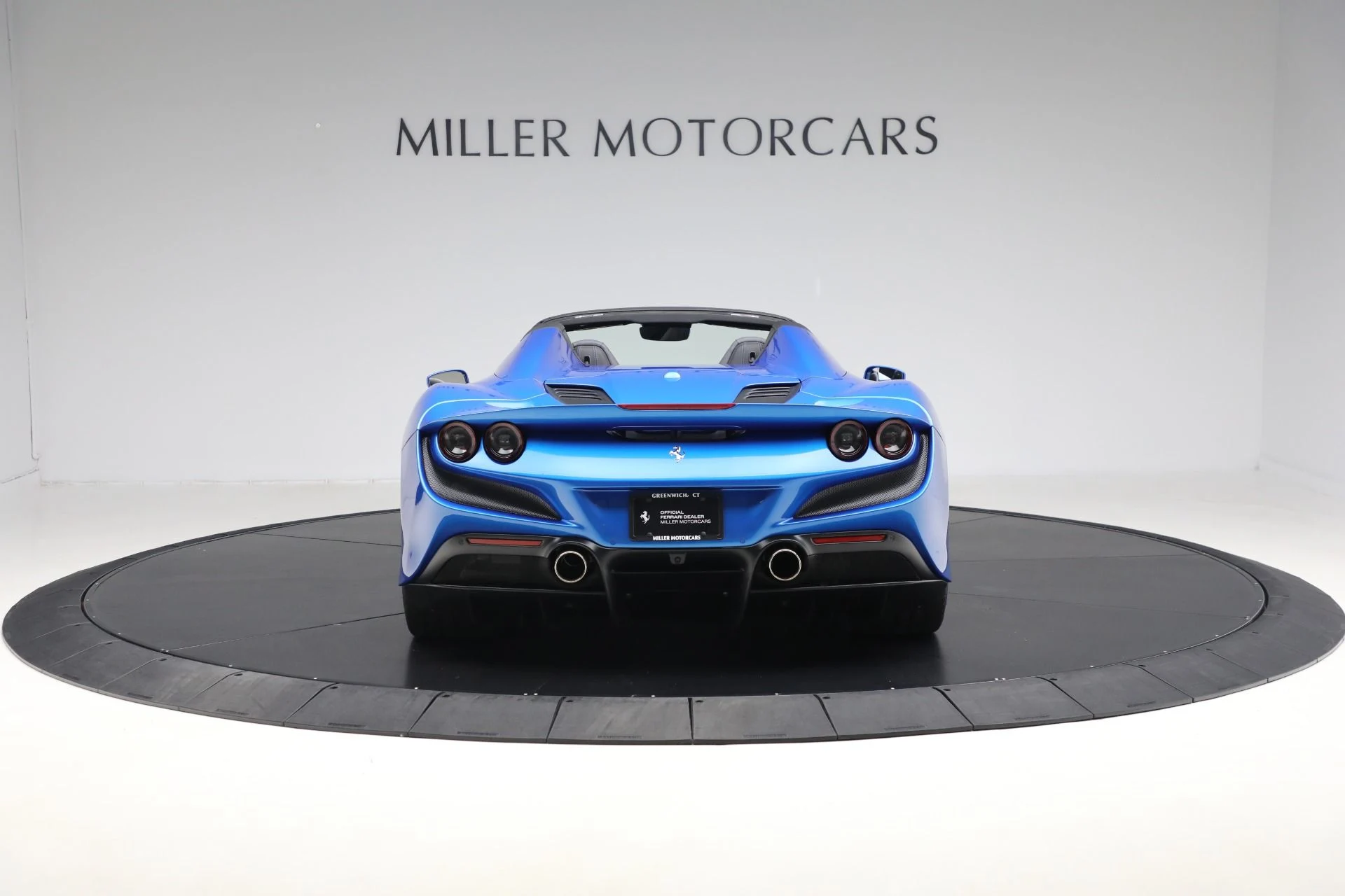 mph003_1304146753_Used_2023_Ferrari_F8_Spider_9a1910aff4