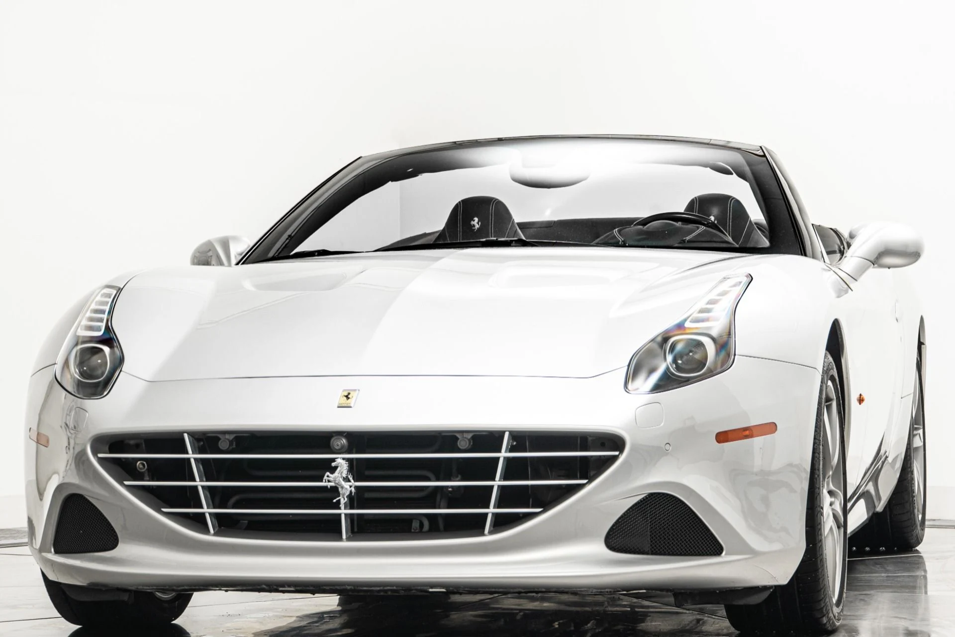 mph003_1304992541_Used_2015_Ferrari_California_T_1753996523_573f27a6dc