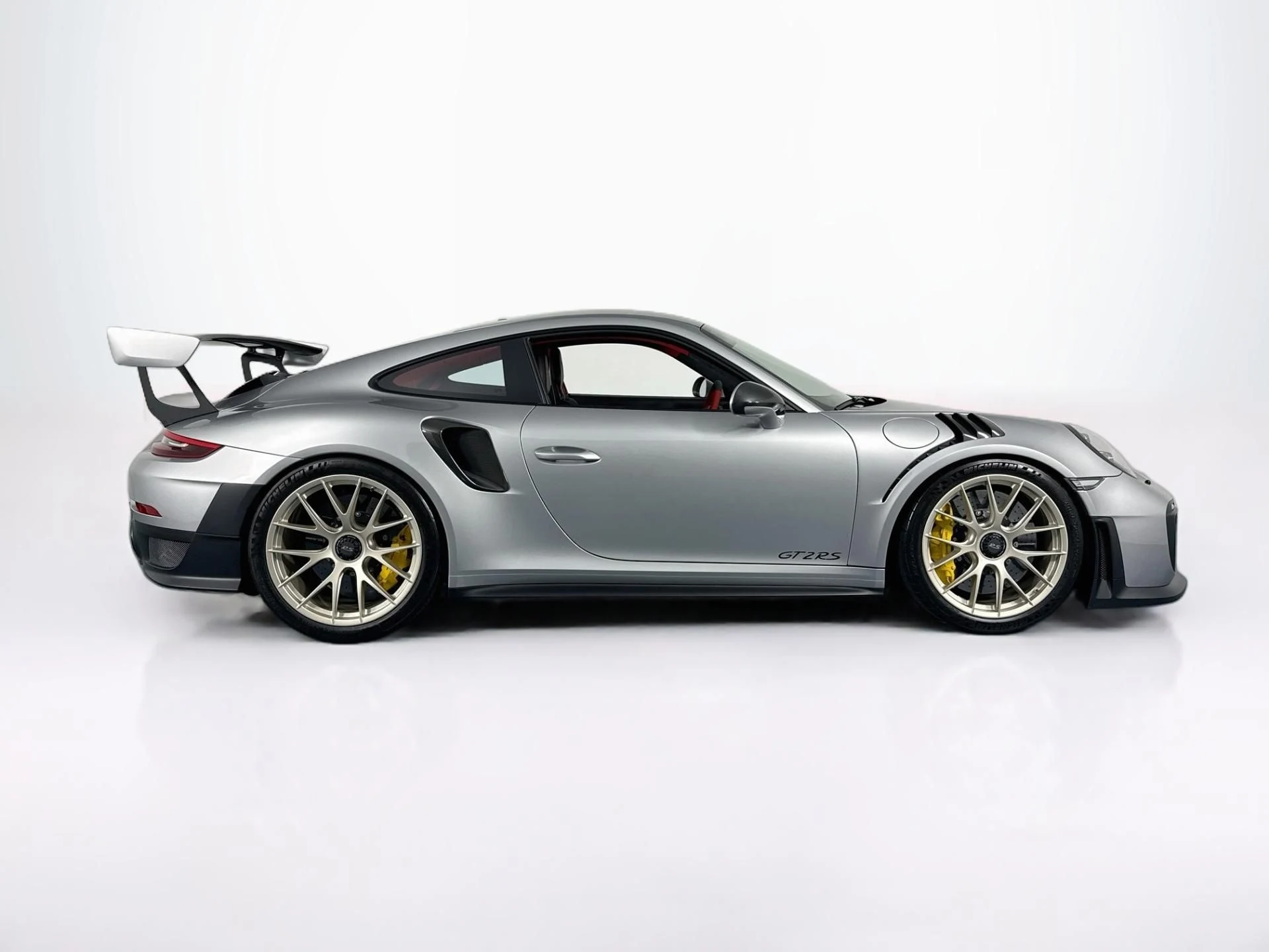 mph003_1308342587_Used_2018_Porsche_911_GT_2_RS_1785871756_a21ffe5eb9