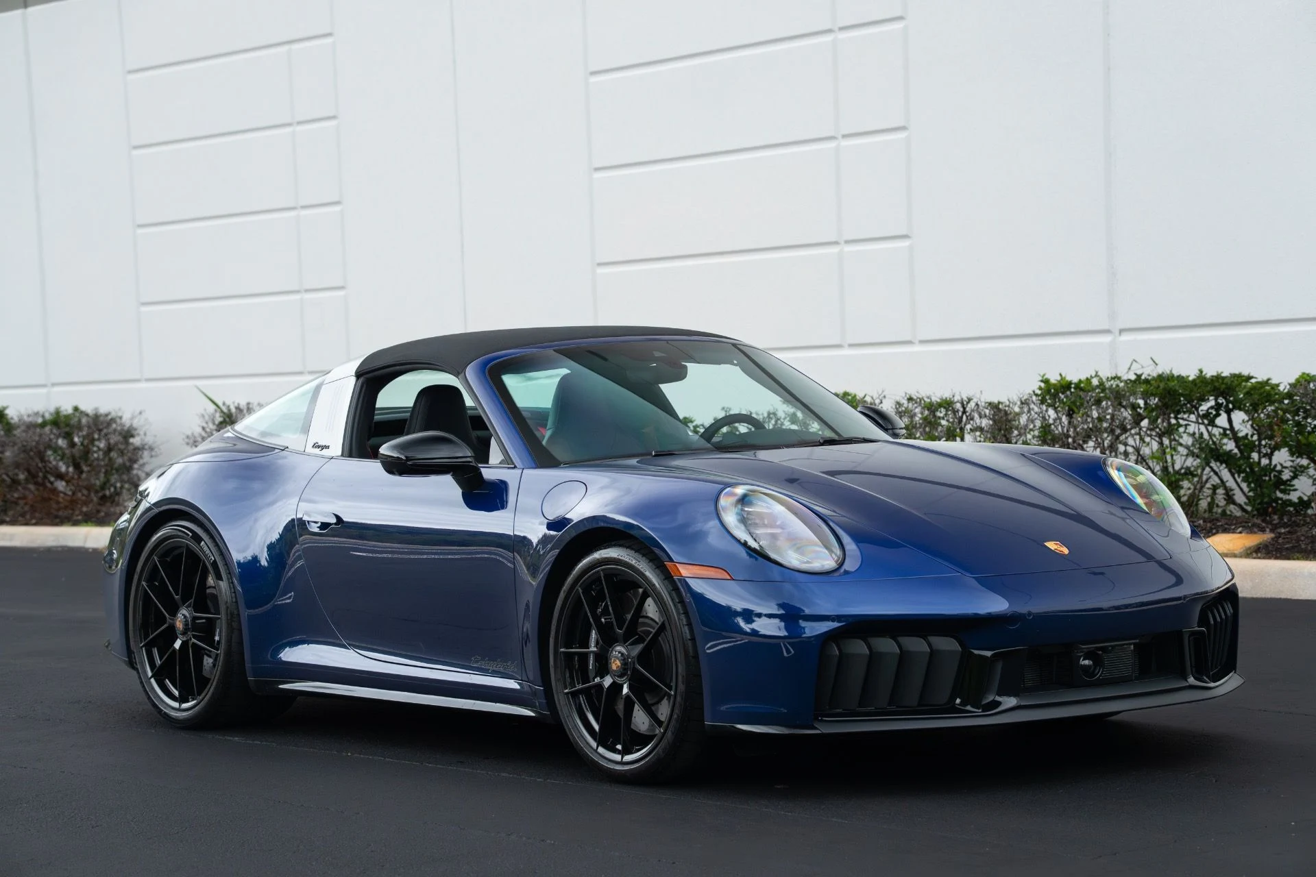 mph003_1310237875_Used_2025_Porsche_911_Targa_4_GTS_1769107430_ef2c07fc48