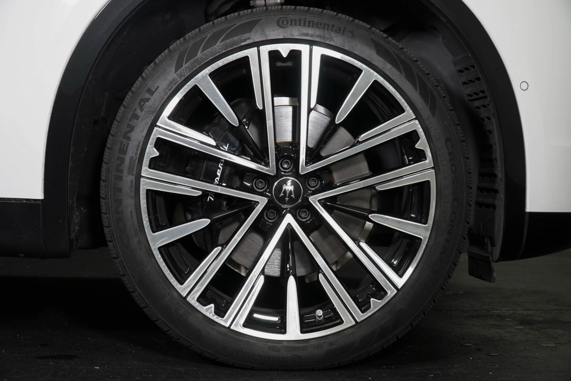 mph003_1311856230_New_2025_Maserati_Grecale_Modena_1776302402_9fe49d5bd4