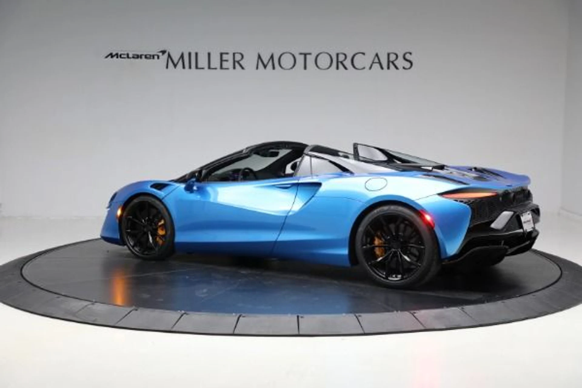 mph003_1326008046_New_2025_Mc_Laren_Artura_Spider_Tech_Lux_55370ab297