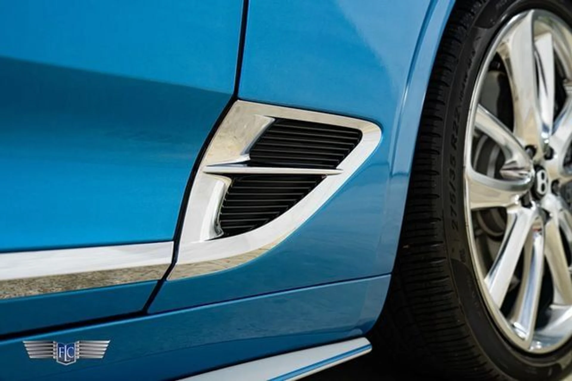 mph003_1343240037_used_2023_bentley_continental_9689_23090376_8_640_68e7c06bc8