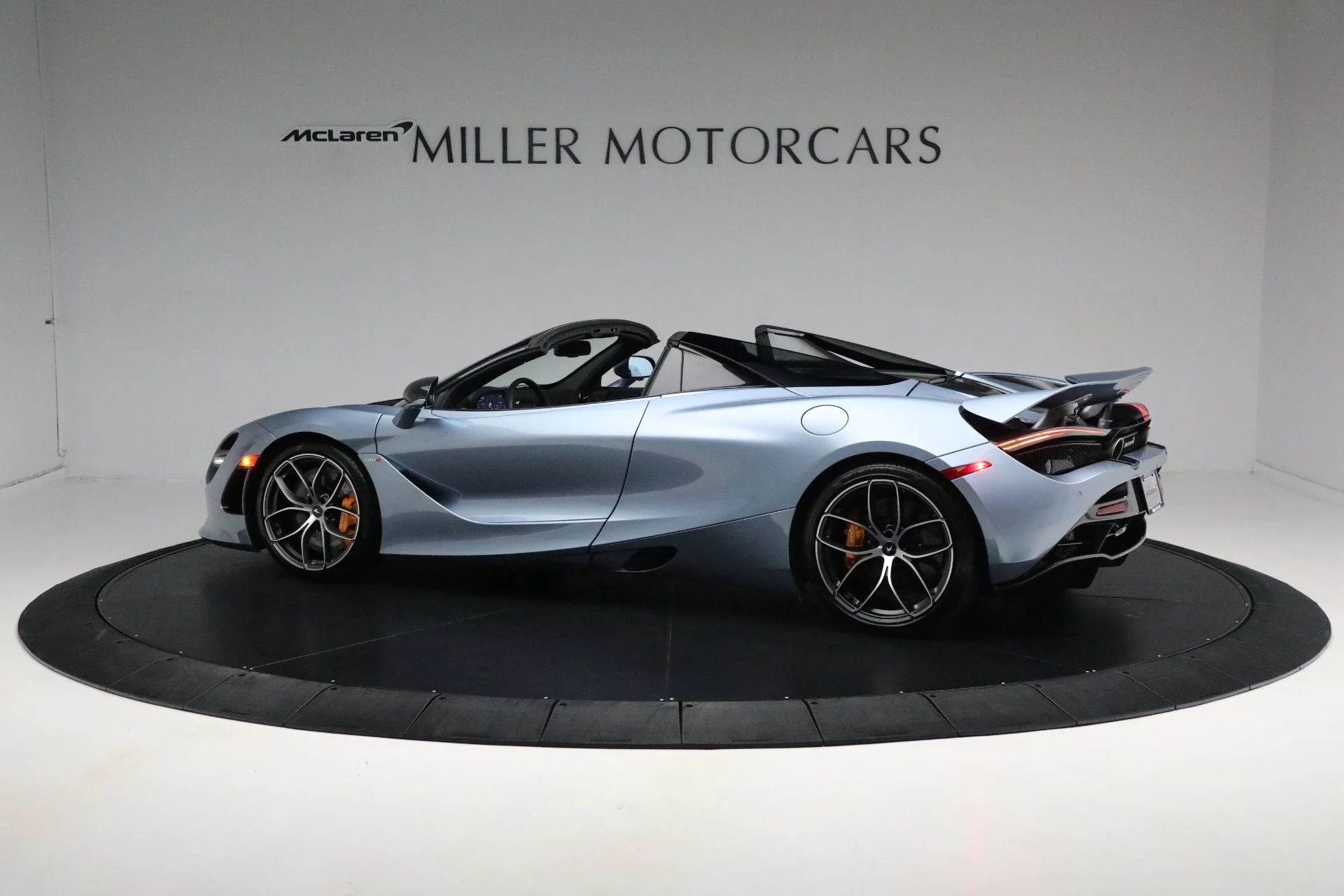mph003_1344385232_Used_2023_Mc_Laren_720_S_Spider_Performance_91b16b3bc2