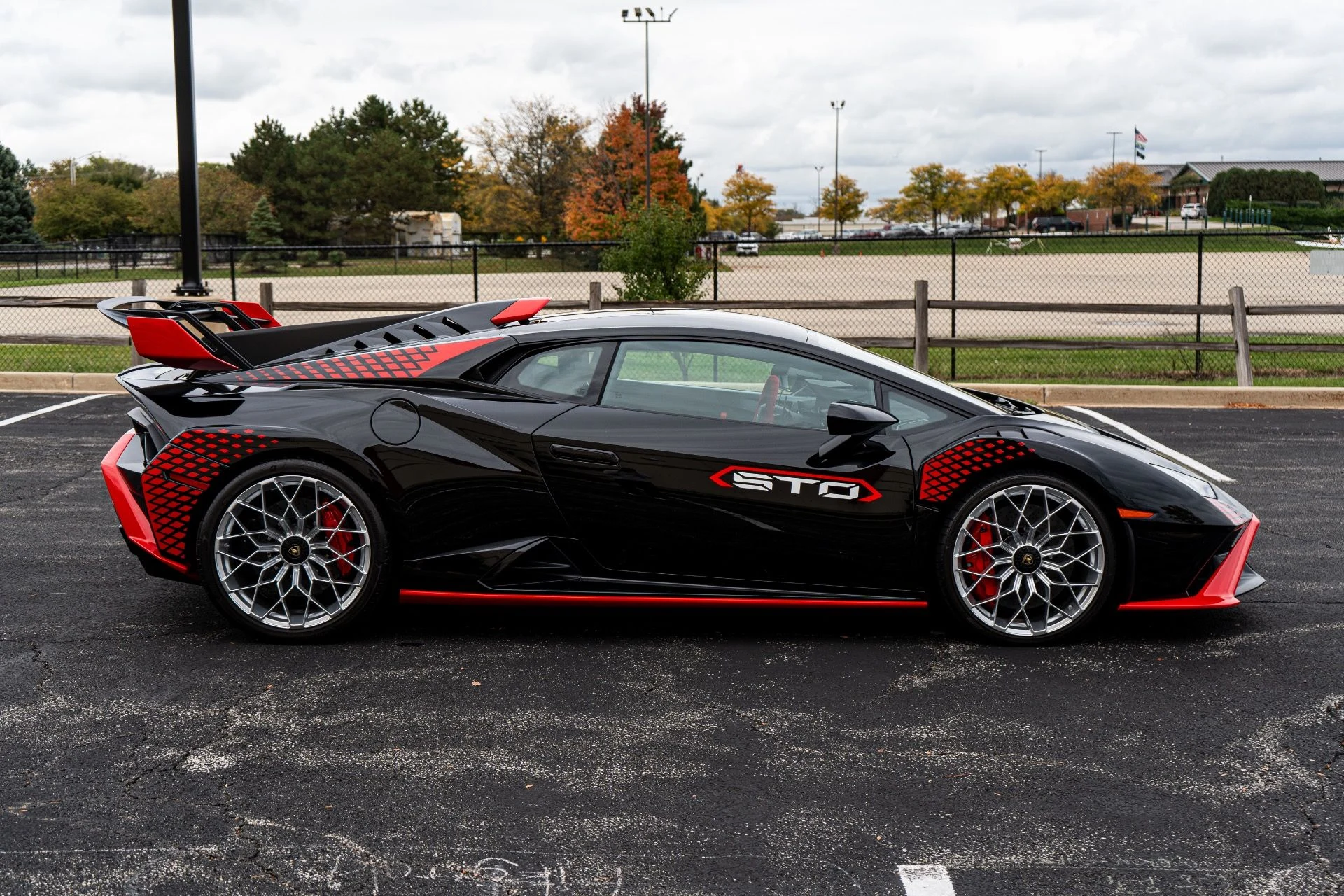 mph003_1351711336_Used_2023_Lamborghini_Huracan_STO_1792011791_1f8d4b71a9