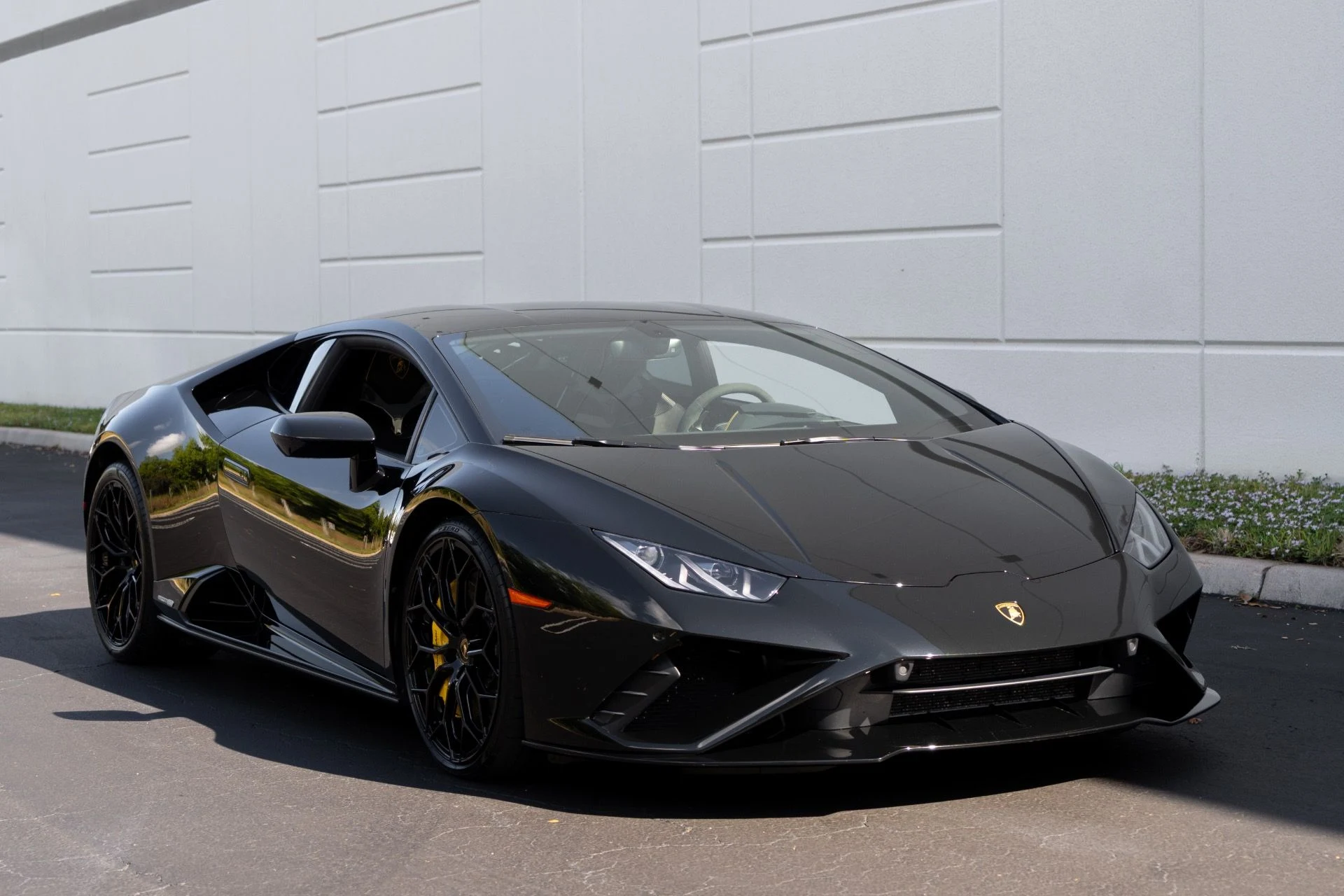 mph003_1368324606_Used_2022_Lamborghini_Huracan_EVO_1764129423_2134930e74