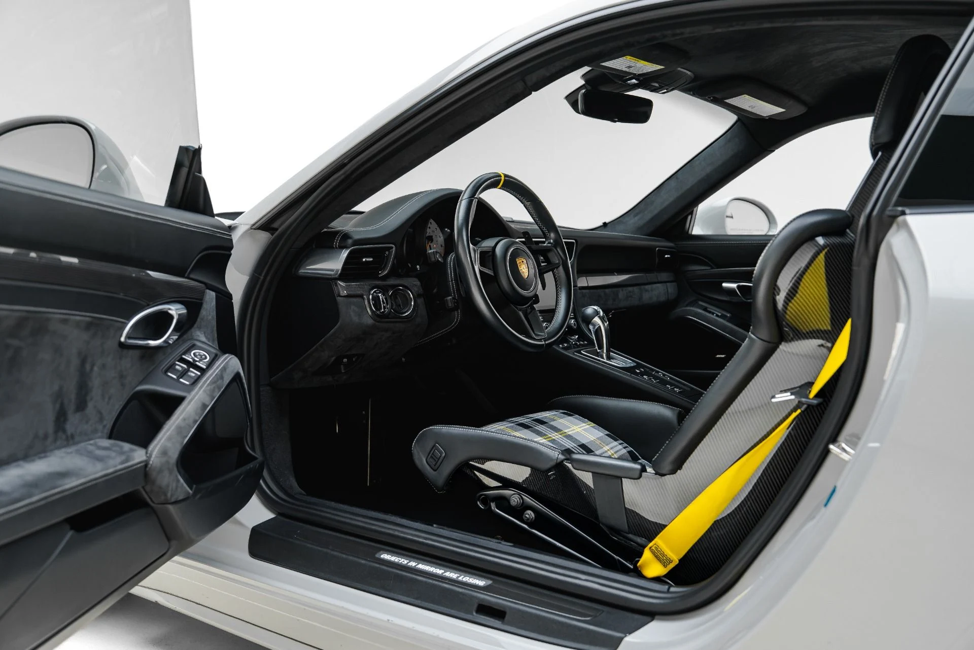 mph003_1373658626_Used_2018_Porsche_911_GT_3_1786143666_33b0f6d242