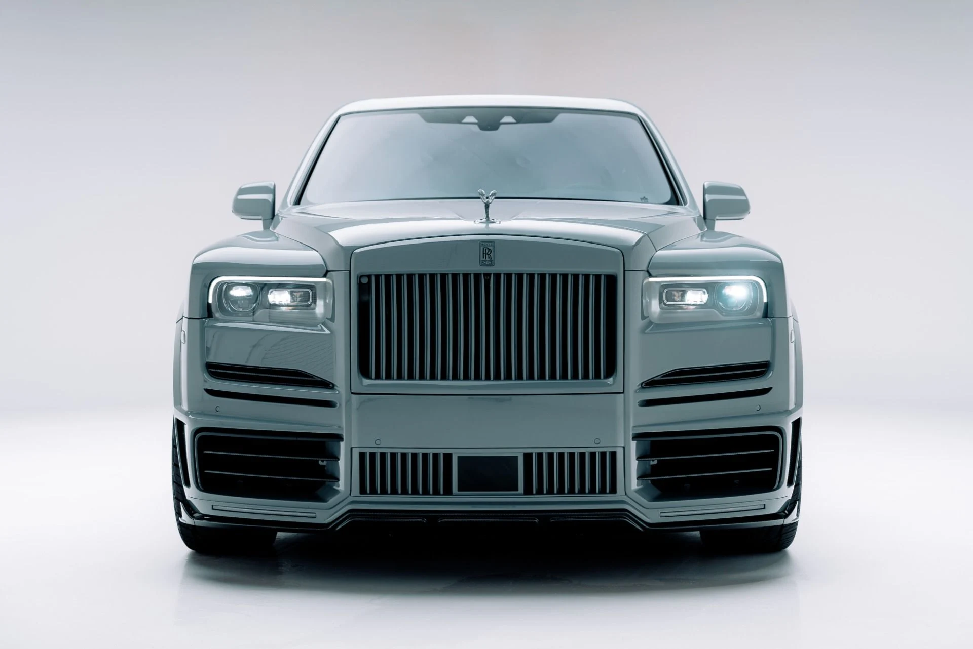 mph003_1389485209_Used_2020_Rolls_Royce_Cullinan_1764611808_ae5f589084