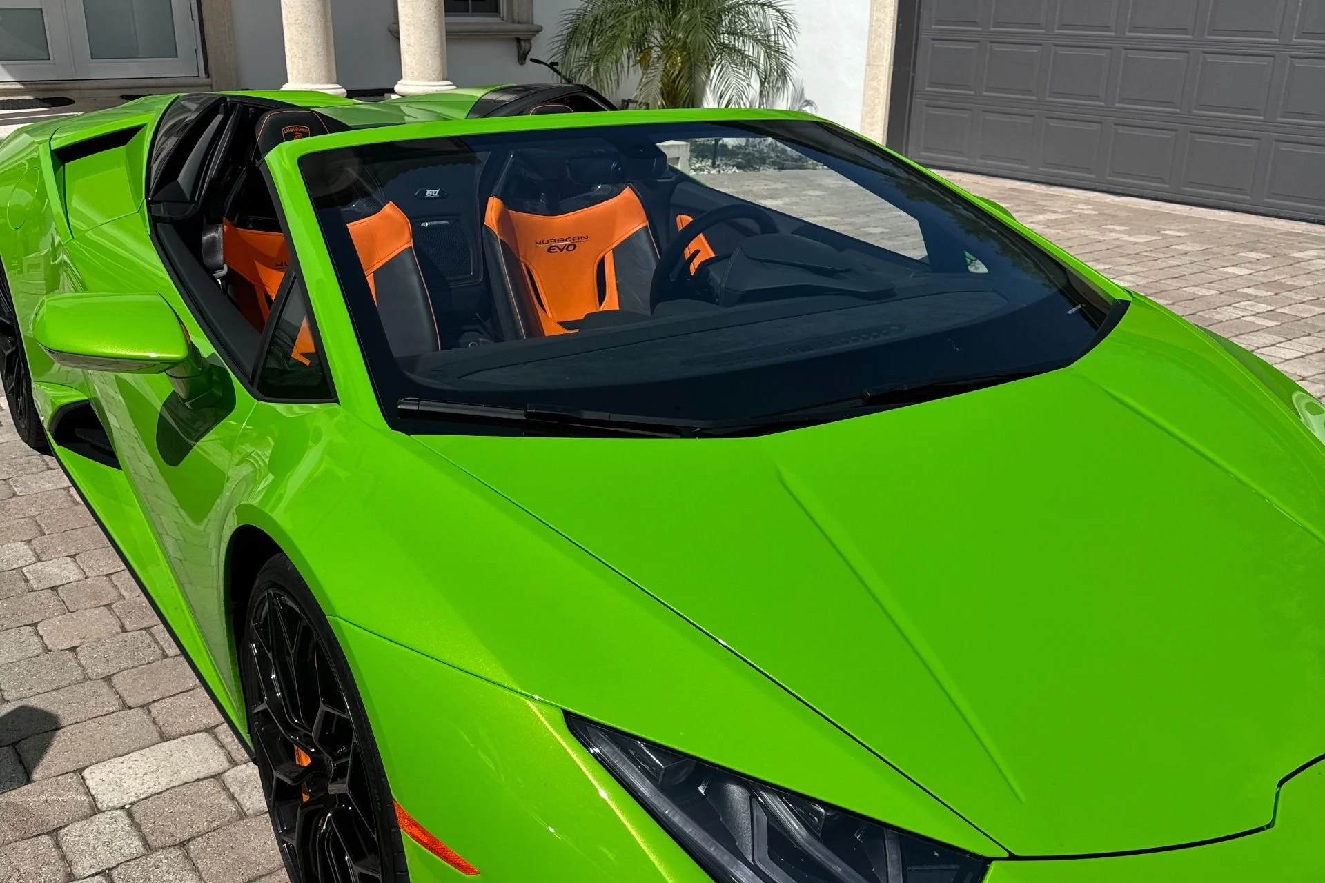 mph003_138954663_Used_2023_Lamborghini_Huracan_EVO_Spyder_1744393350_7d64b593e9