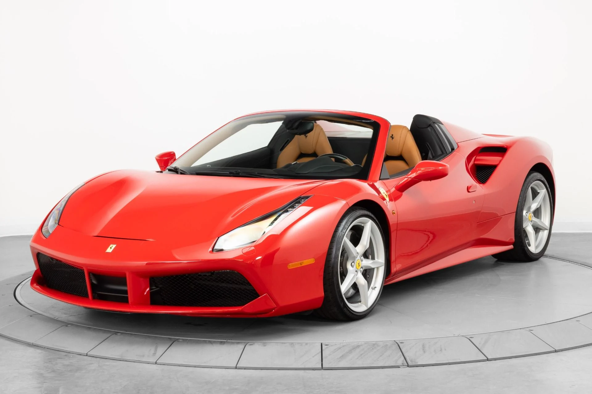 mph003_1389987014_Used_2019_Ferrari_488_Spider_1787231077_ef4bc43011
