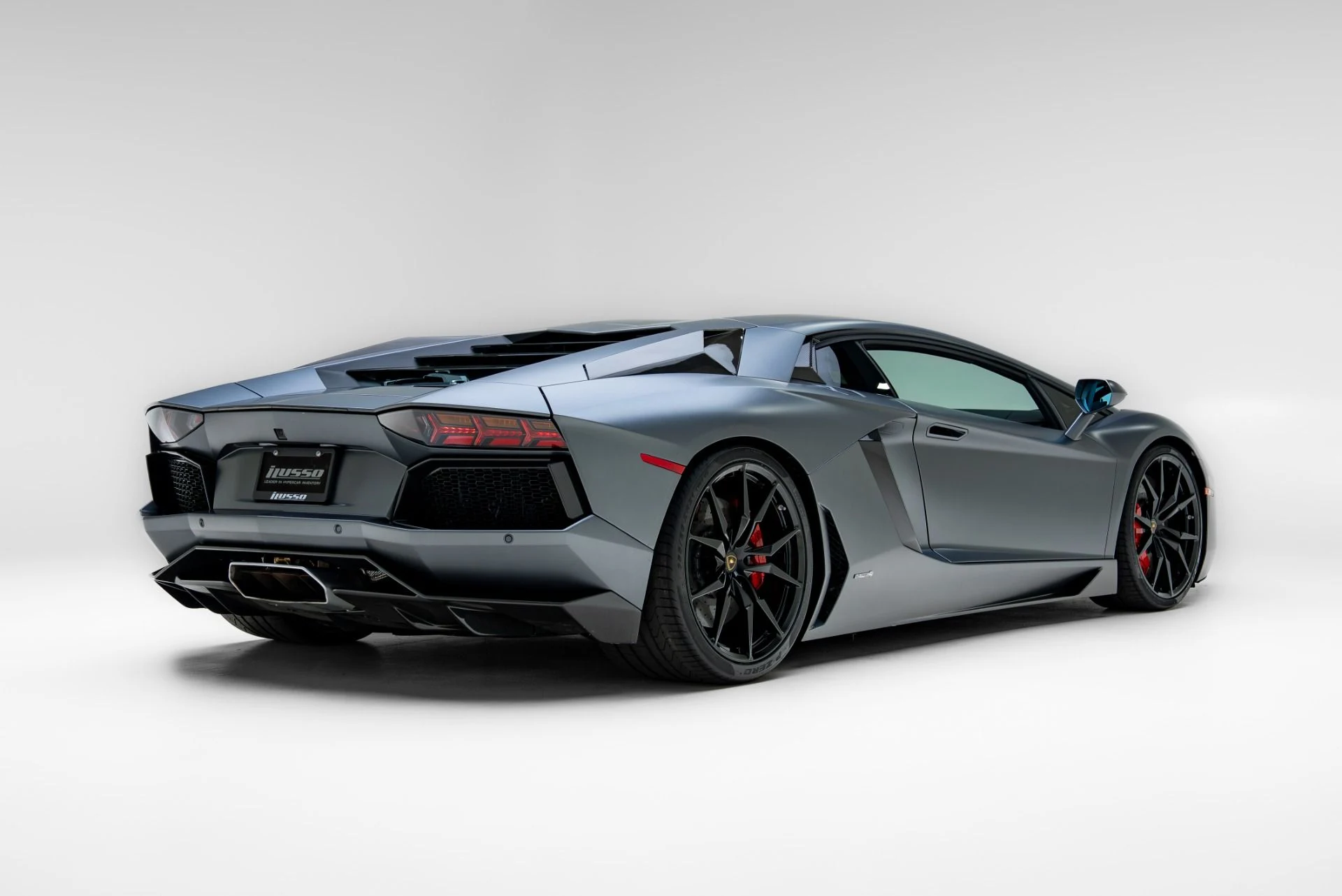 mph003_1398092835_Used_2015_Lamborghini_Aventador_LP_700_4_1778261786_3872ab85ba