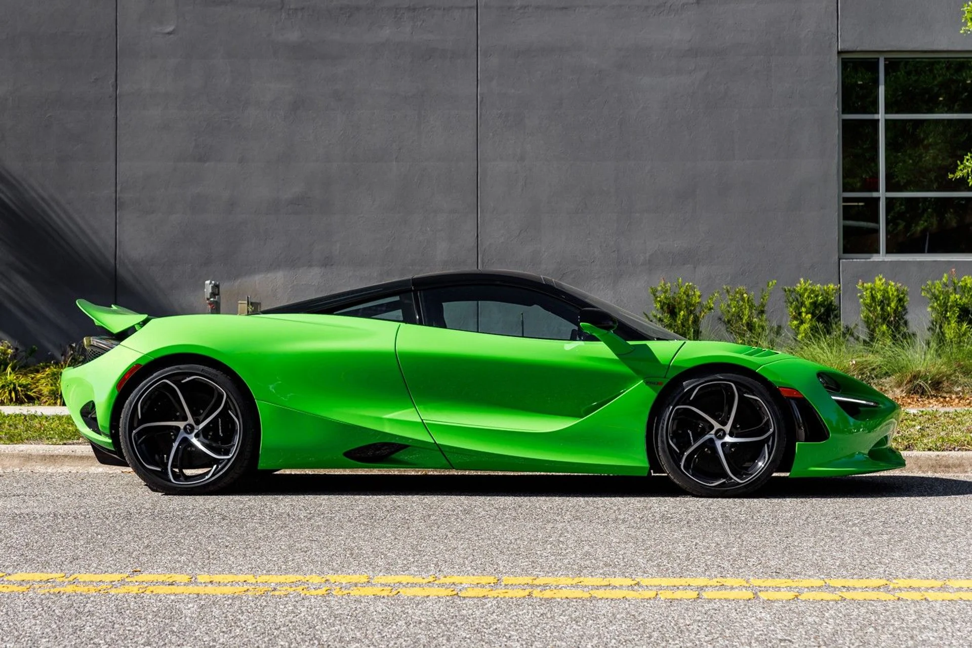 mph003_1398593957_668_p4_l_0507278a14