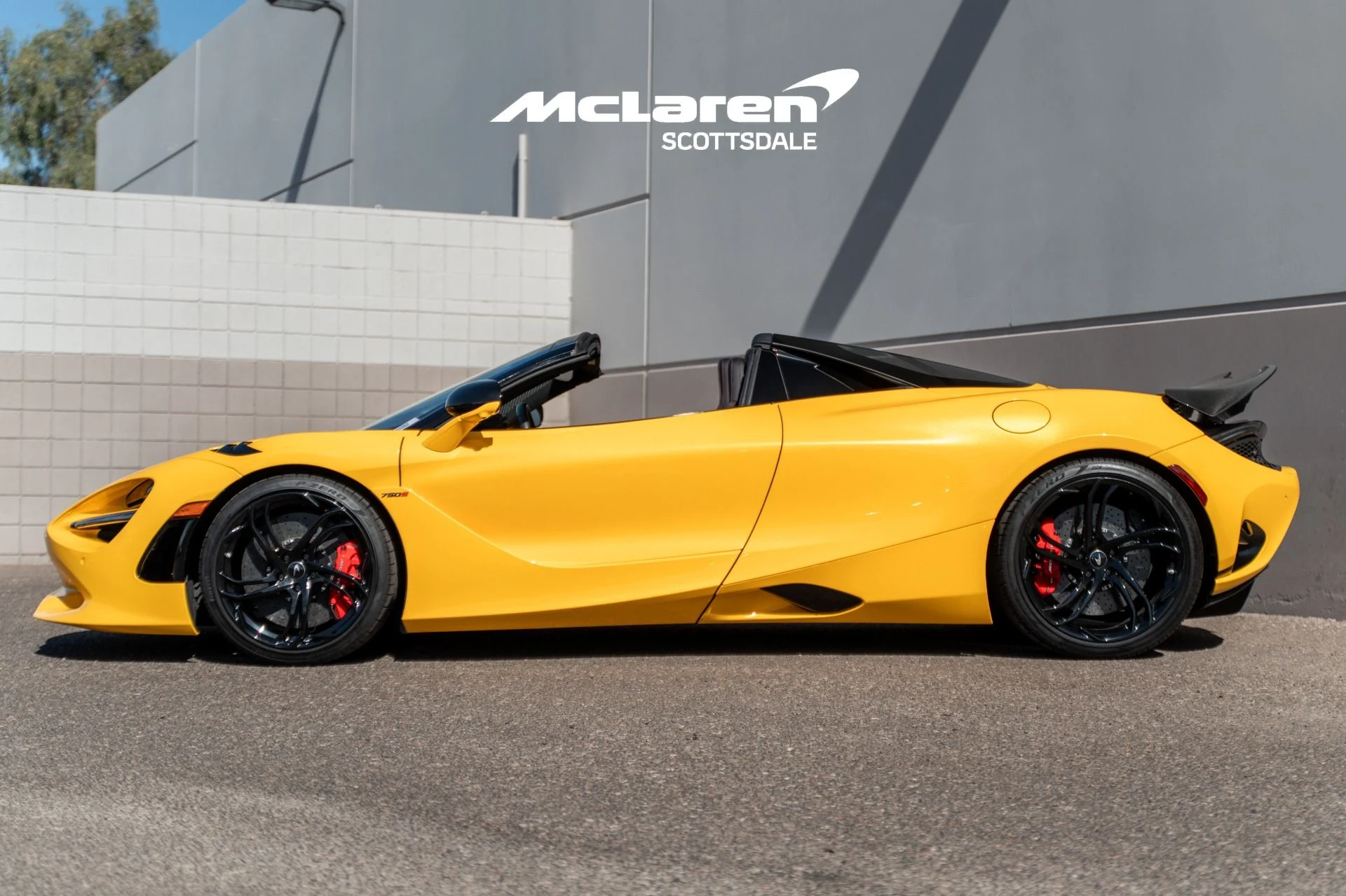 mph003_1407340434_Used_2024_MCLAREN_750_S_1777648501_8eab59f28c