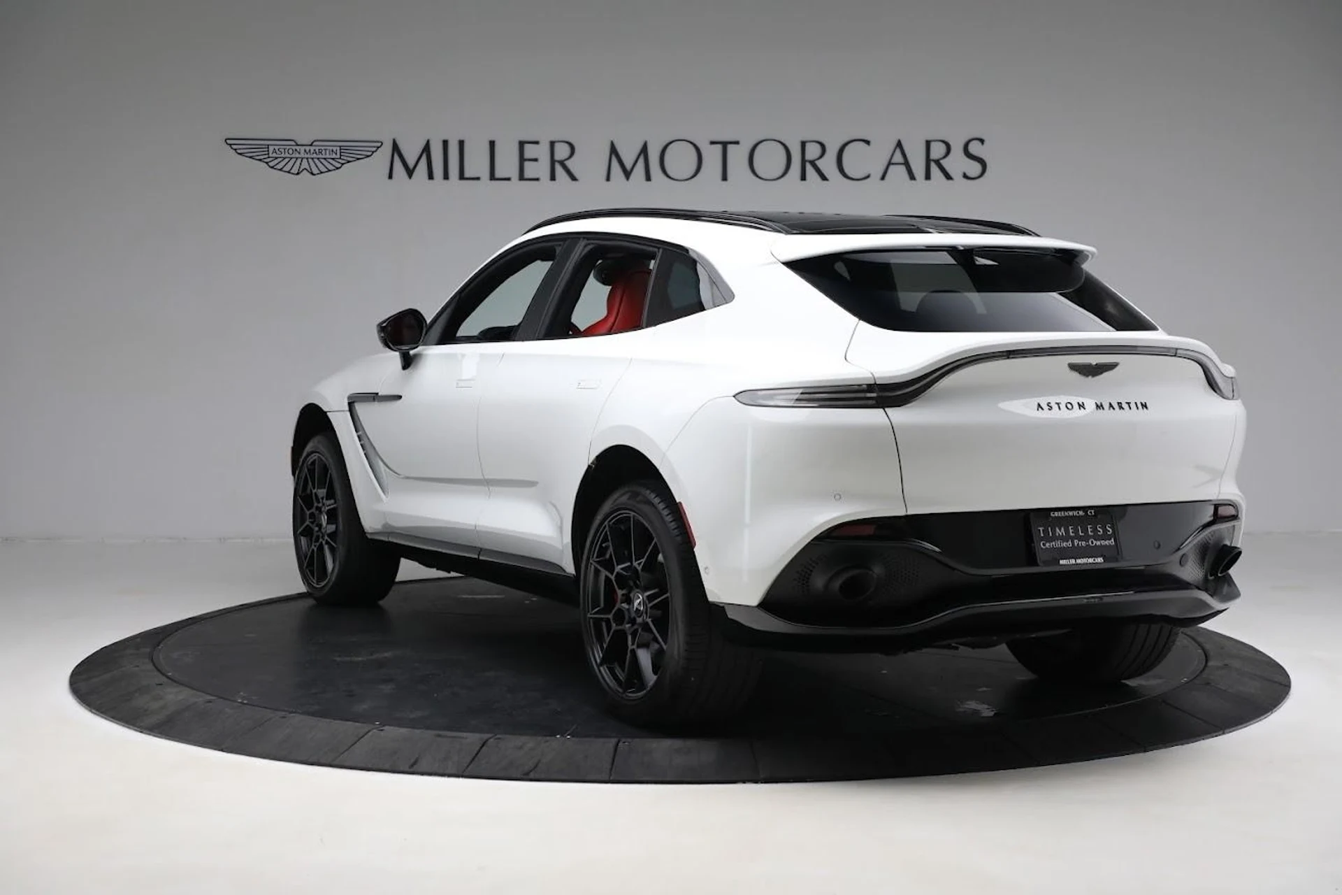 mph003_1408579784_Used_2021_Aston_Martin_DBX_1785417745_041d3cbd7a