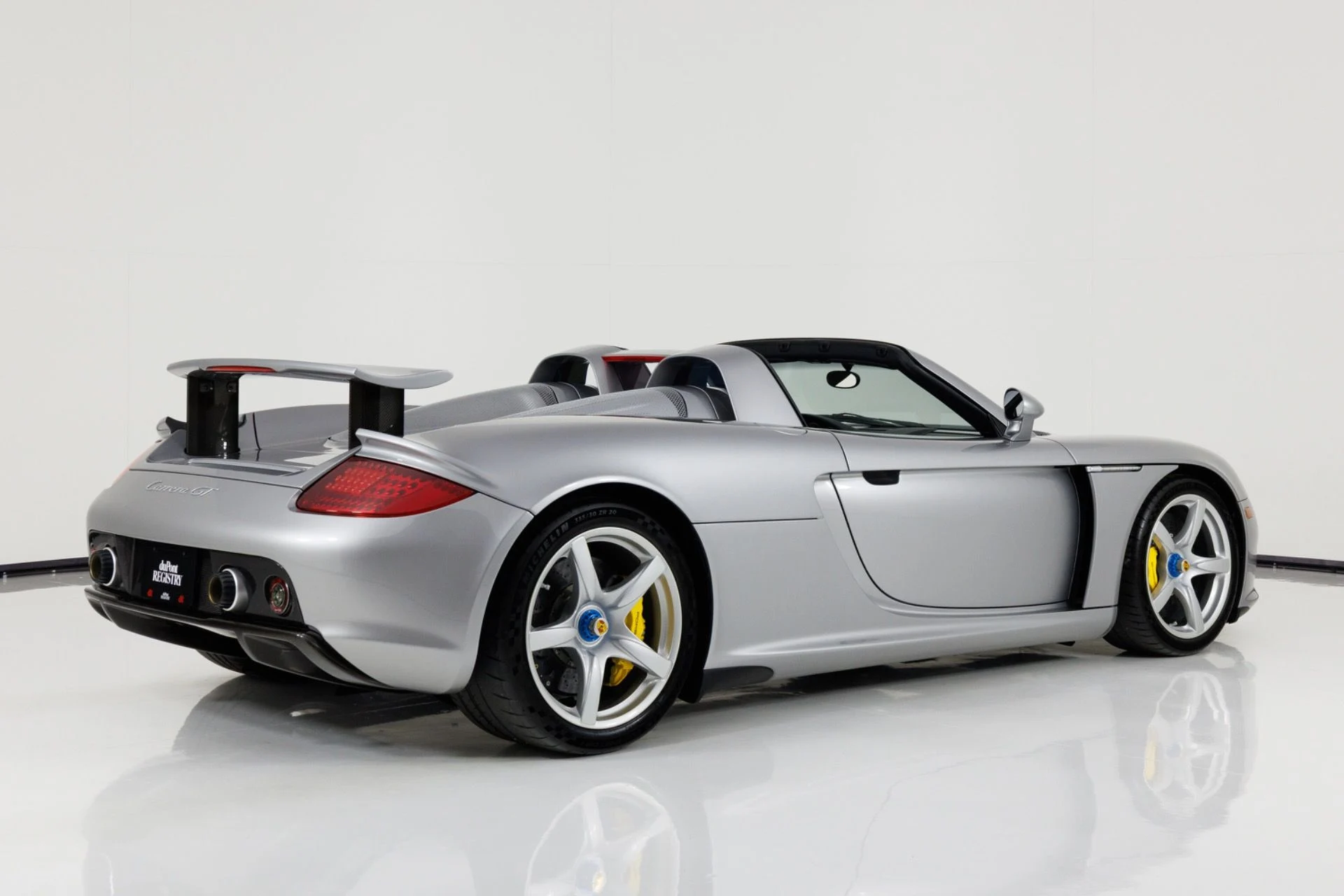 mph003_141113097_Used_2004_Porsche_Carrera_GT_1780433560_5a2f70d313