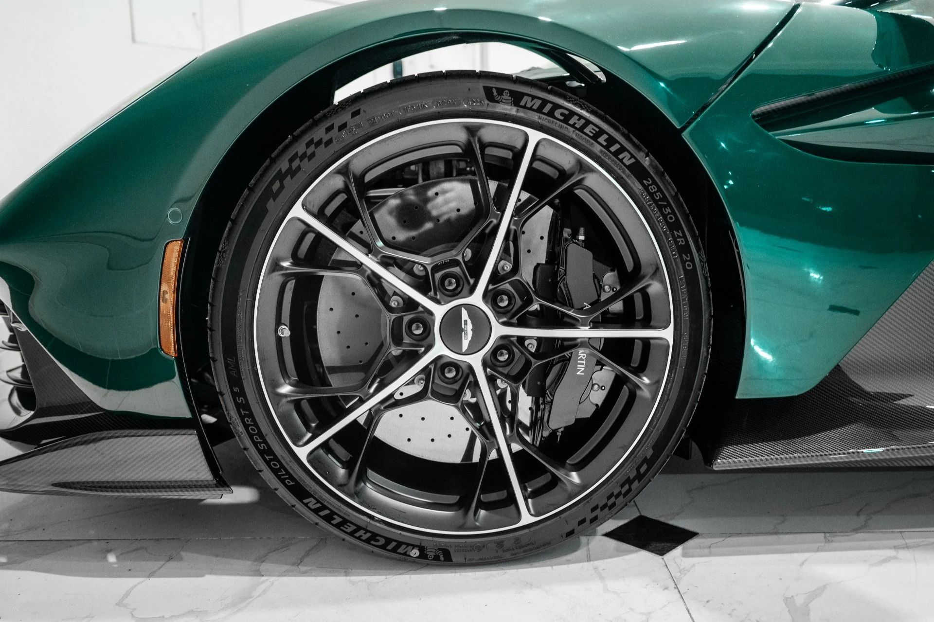 mph003_1417447274_New_2026_ASTON_MARTIN_VALHALLA_COUPE_1775321272_e49ed2f5d2