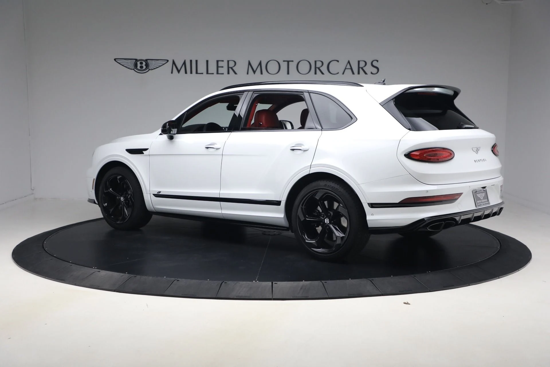 mph003_1428684374_Used_2023_Bentley_Bentayga_S_V8_1775660740_36296f9482