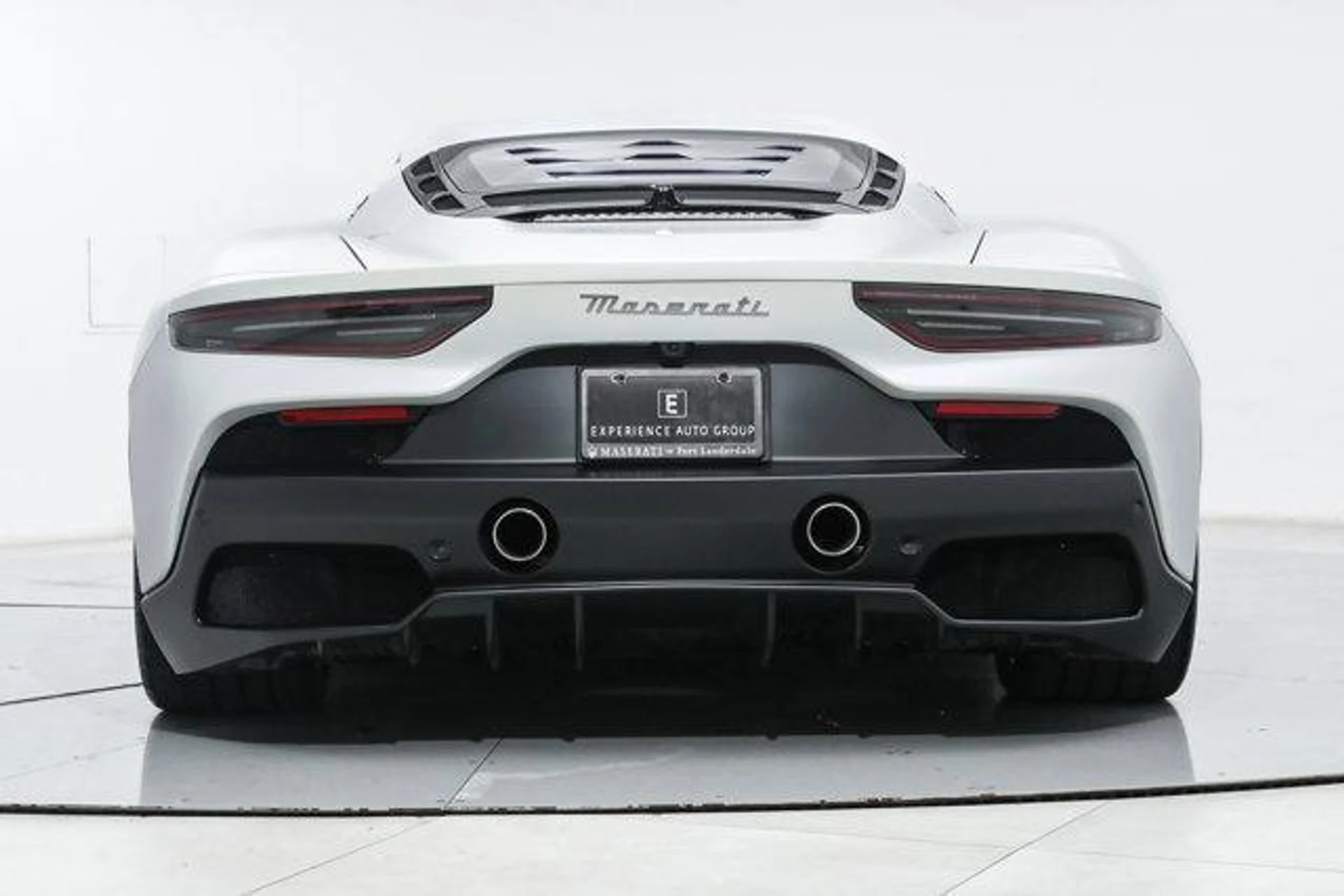 mph003_1439558110_0yk_KS_Toa_Us_Vke6l6_So01_Fl_XRIVY_41ca636967