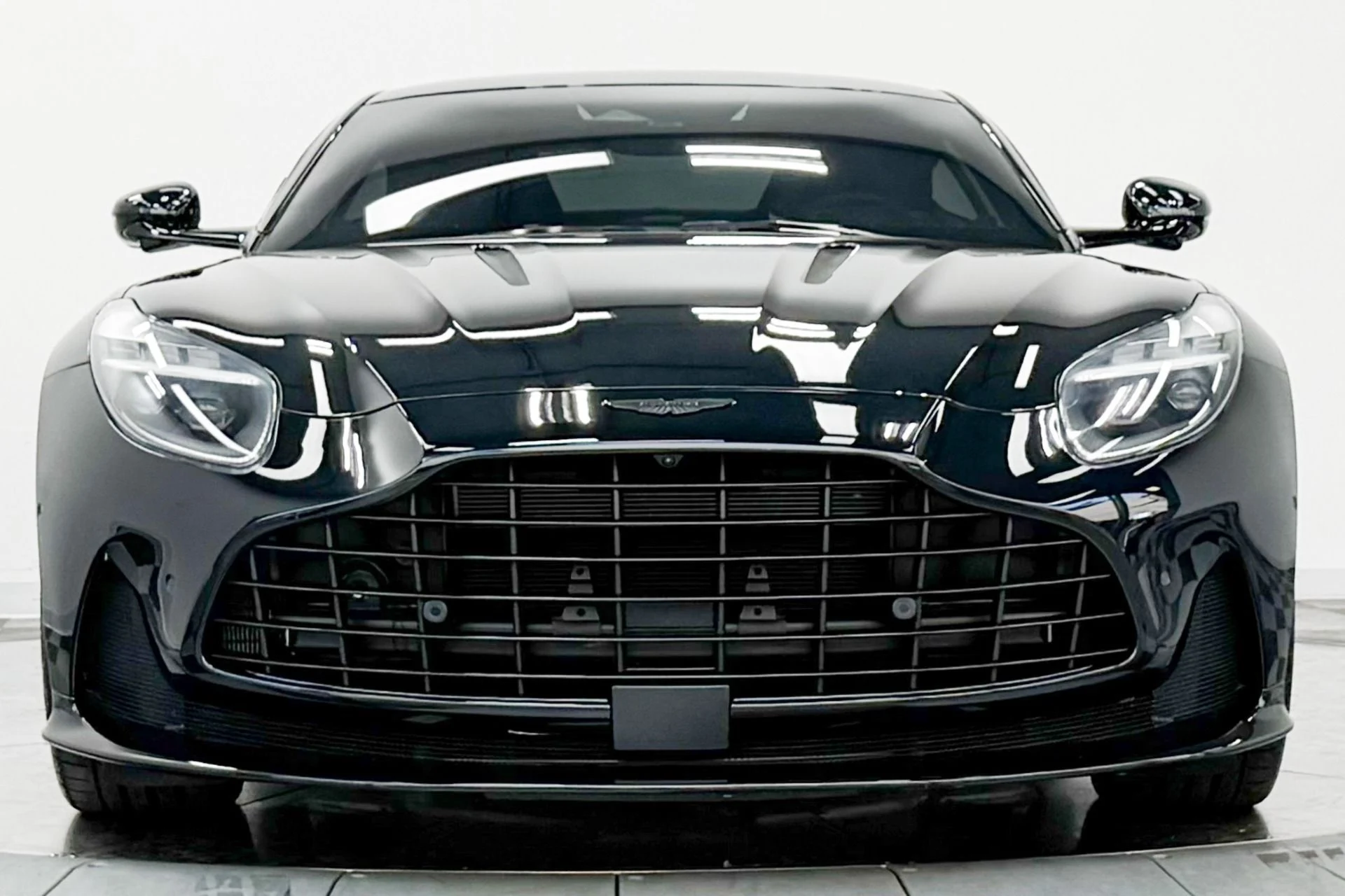 mph003_1443765067_Used_2024_Aston_Martin_DB_12_V8_Very_Low_Miles_671_Horsepower_1785341768_19e34ada0f