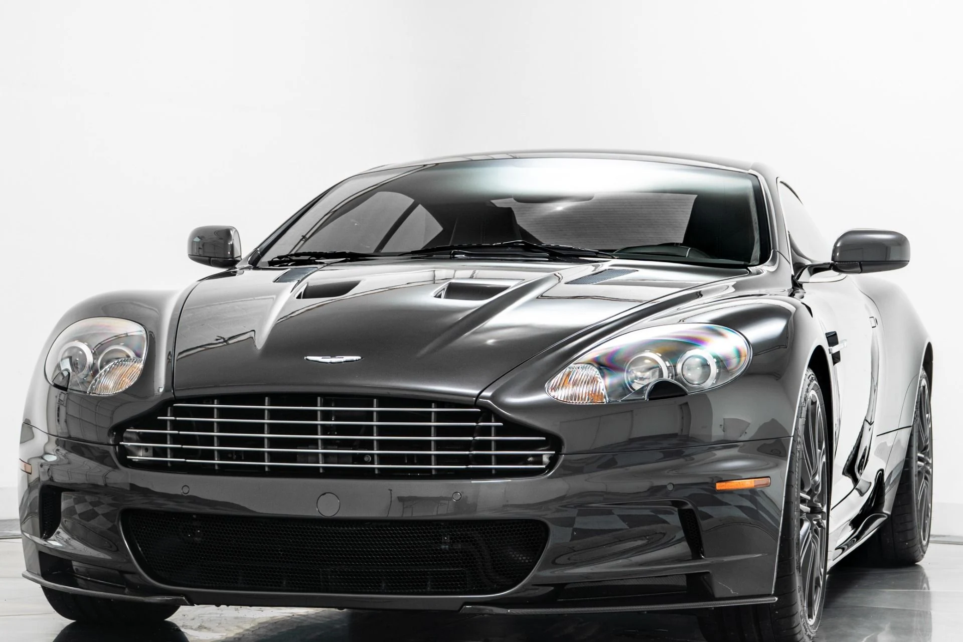 mph003_1457751624_Used_2009_Aston_Martin_DBS_1753978319_62053c91a3
