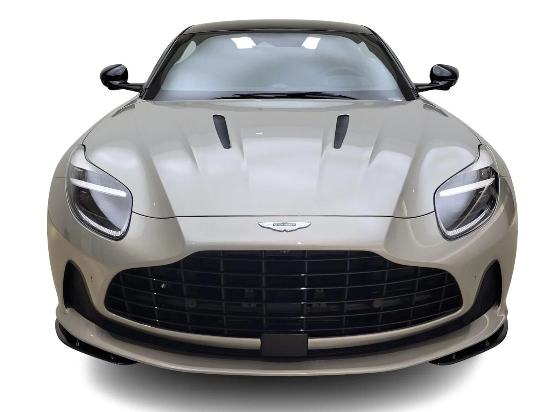 mph003_1468365468_Used_2024_Aston_Martin_DB_12_1734001252_940d162302