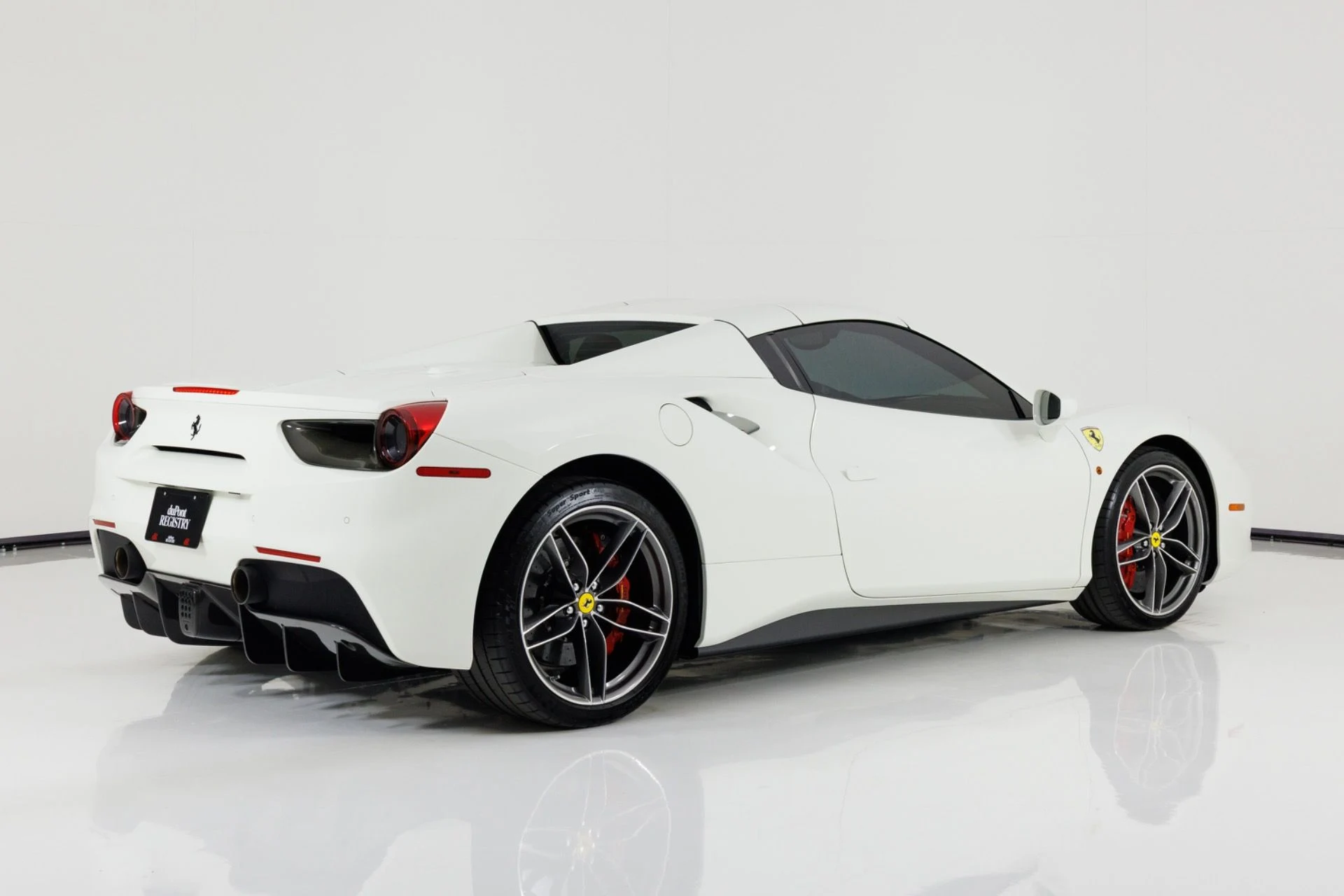 mph003_1469280571_Used_2017_Ferrari_488_Spider_1788388444_18c1d4400d