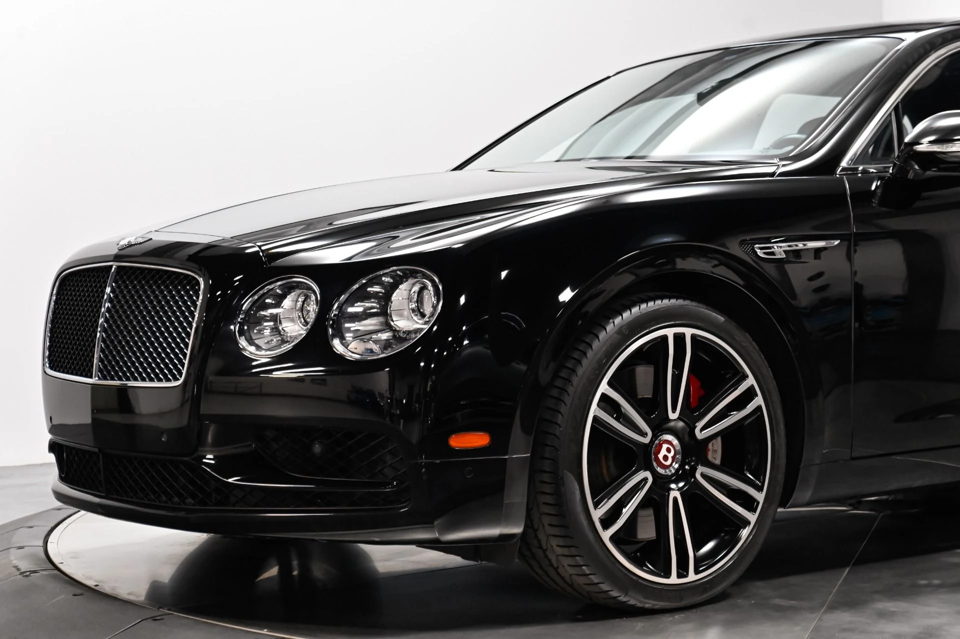 mph003_1470563218_Used_2017_Bentley_Flying_Spur_V8_S_1789414009_3d8187b10f