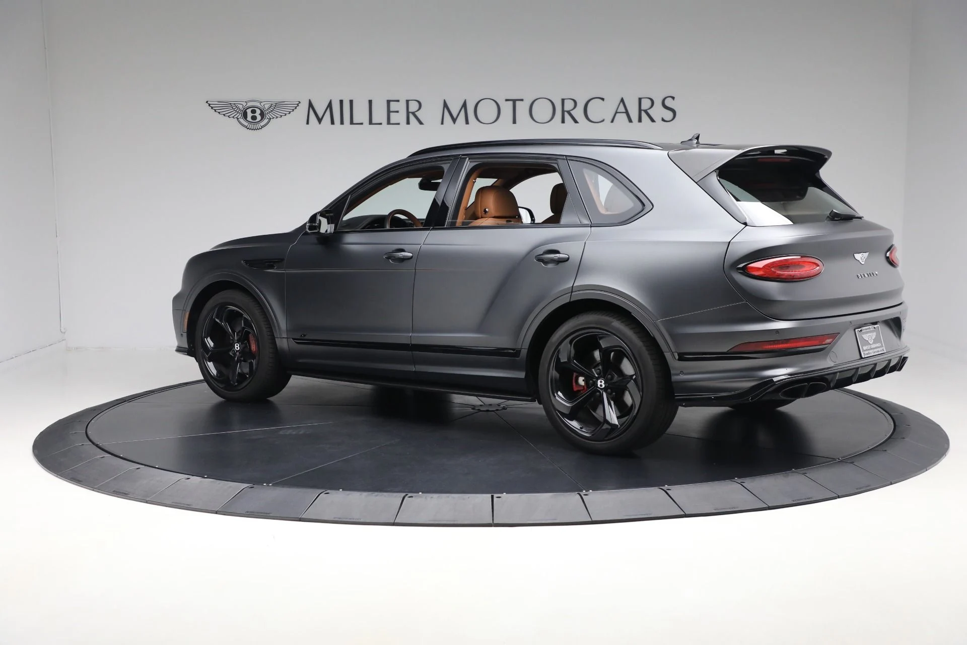 mph003_1503970542_Used_2023_Bentley_Bentayga_S_V8_cc278c2b4f