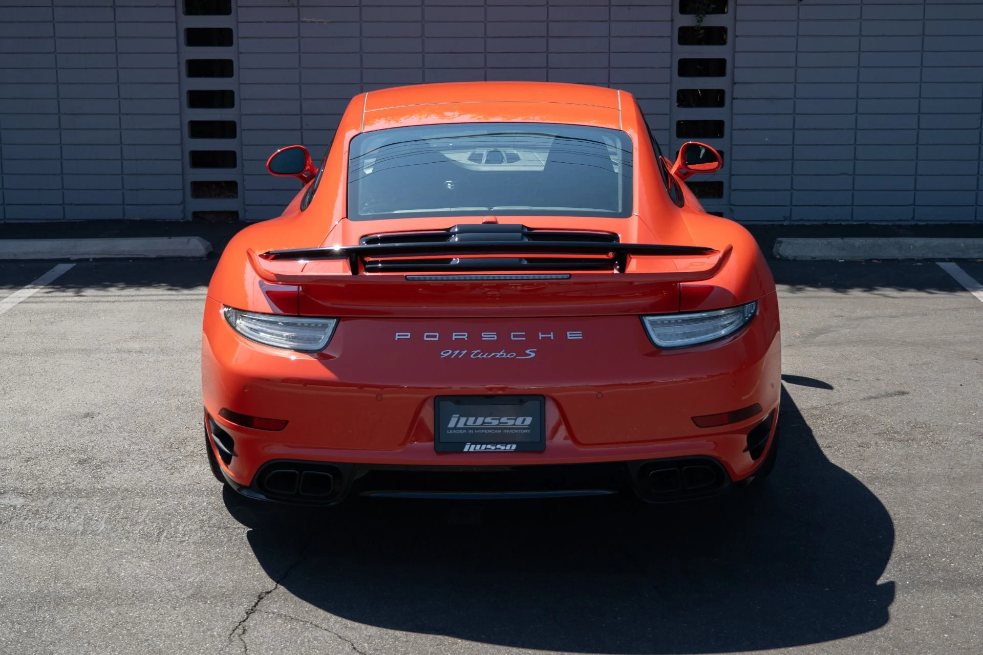 mph003_1515348080_Used_2016_Porsche_911_Turbo_S_1756939702_8dd414f727