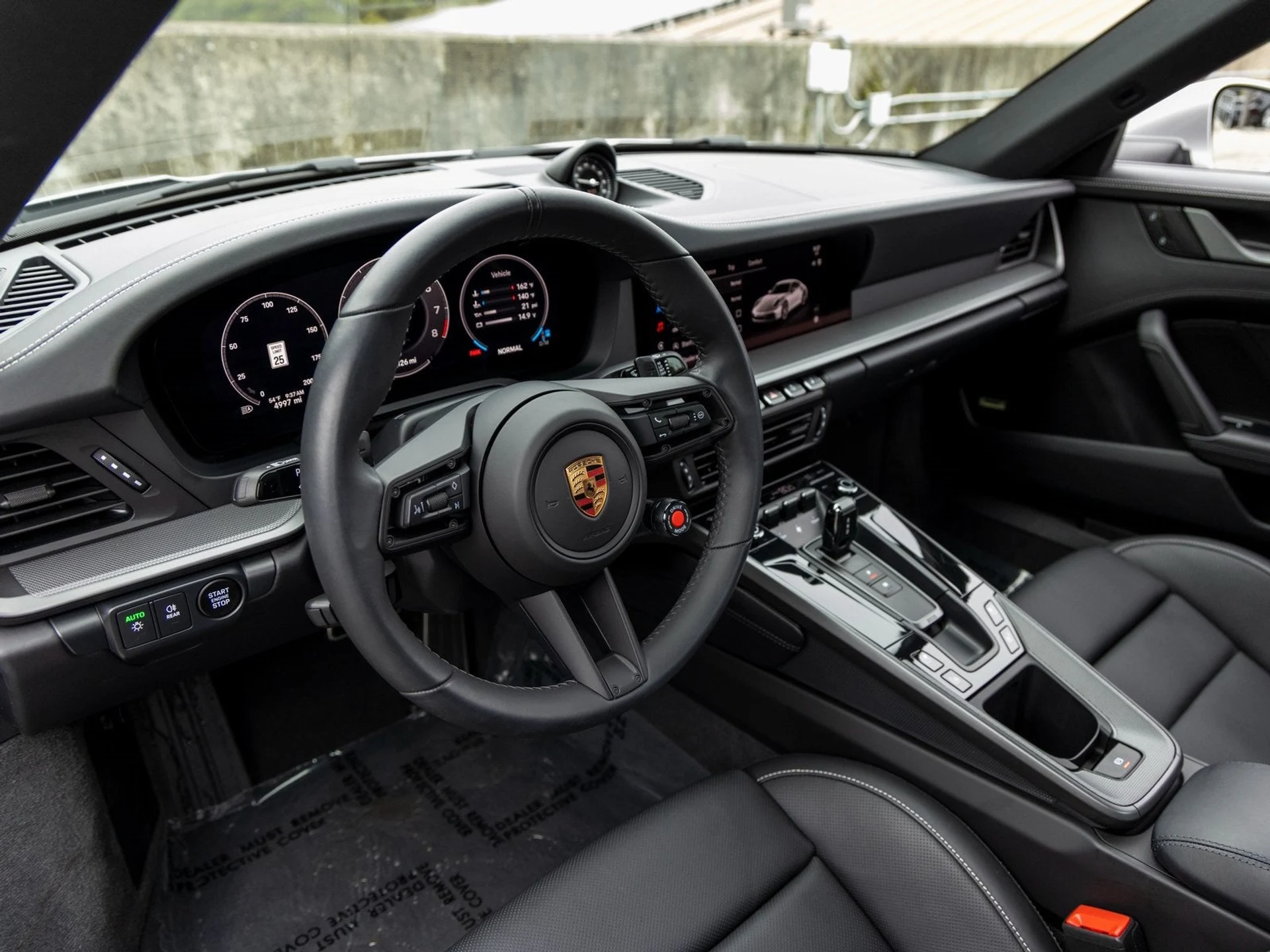 mph003_152847970_4_2df75e1d75