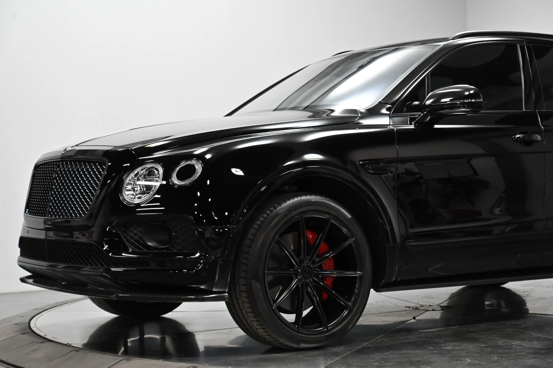 mph003_1530684564_Used_2018_Bentley_Bentayga_W12_1759788100_fef677de19