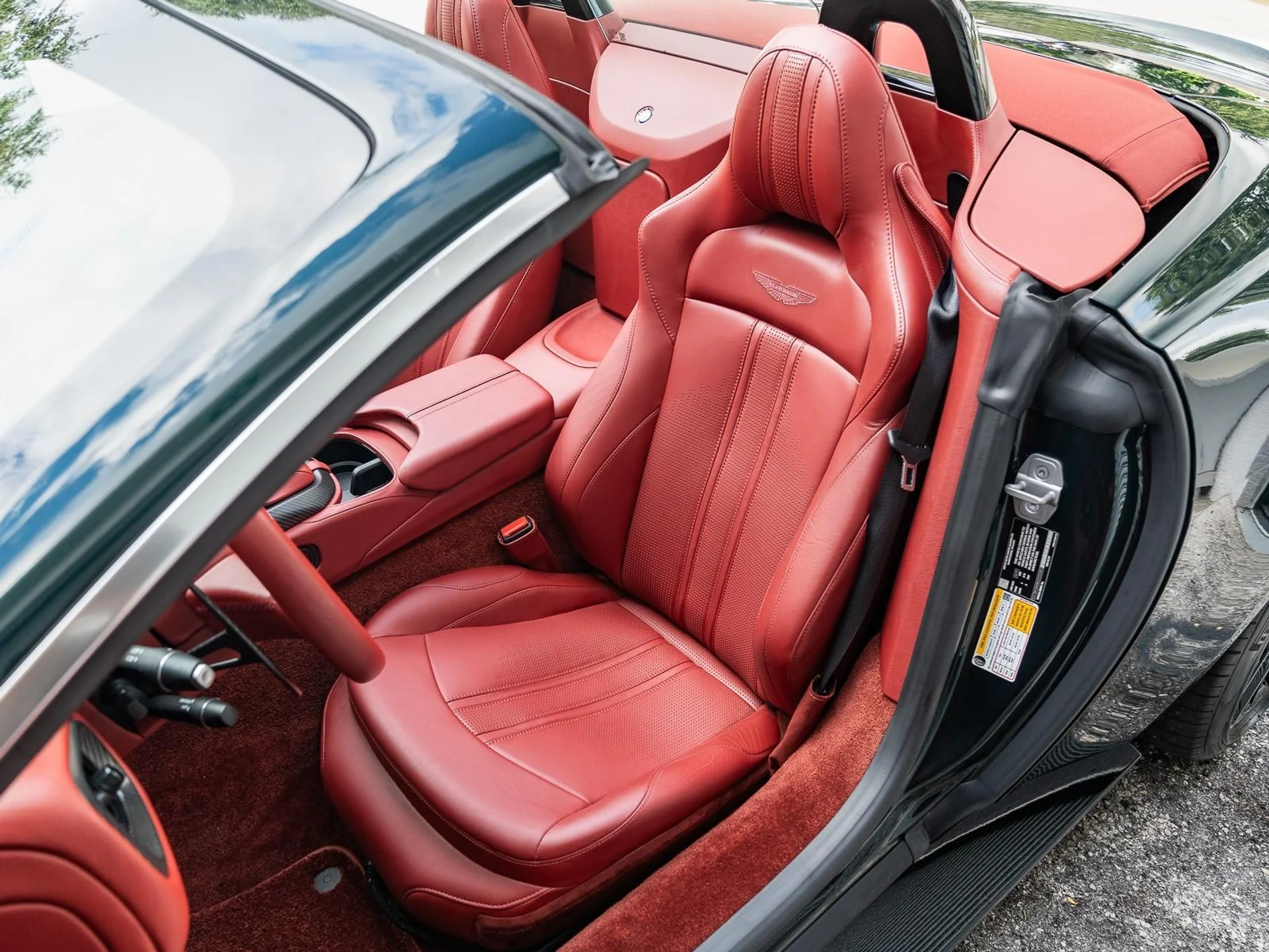 mph003_1540182750_Used_2021_Aston_Martin_Vantage_1753207563_931e67f5bf