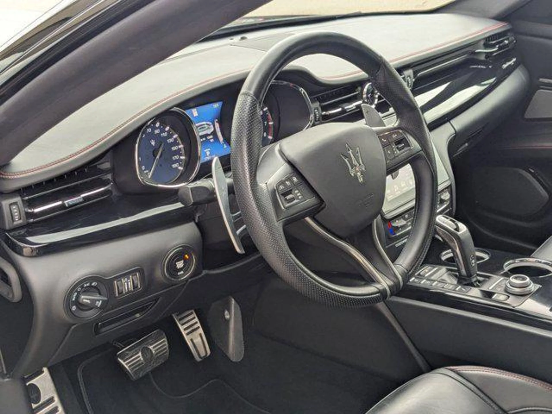 mph003_156362556_vj_S307_L33vh_Kb_I4uw1_NXPO_Xdqf0_82efe35d05