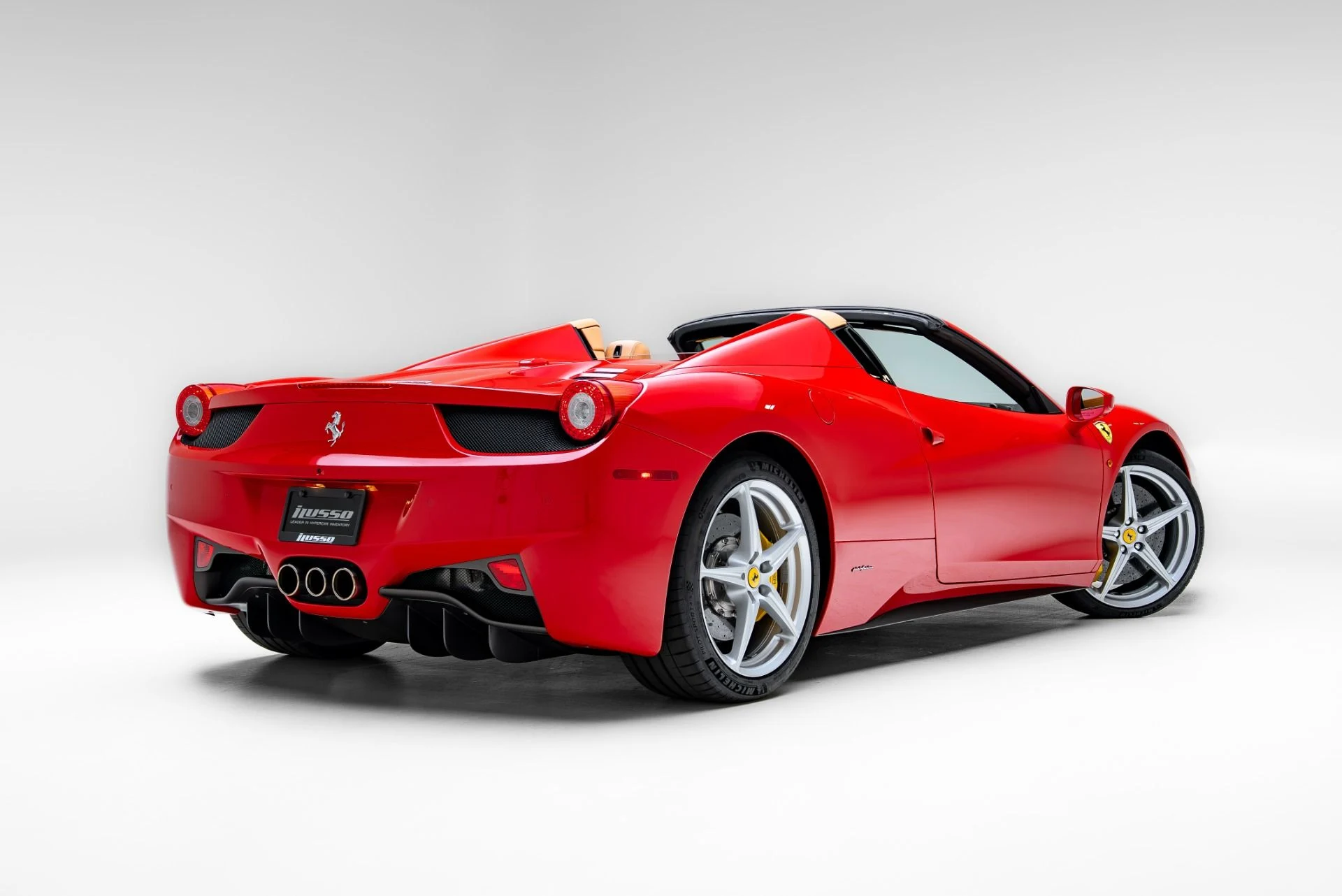 mph003_1565730234_Used_2014_Ferrari_458_Spider_1778539625_48826db22a