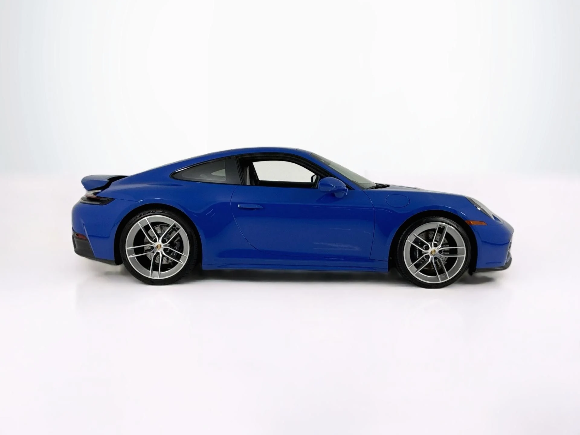 mph003_1575158814_Used_2025_Porsche_911_Carrera_1793206527_2c43763789